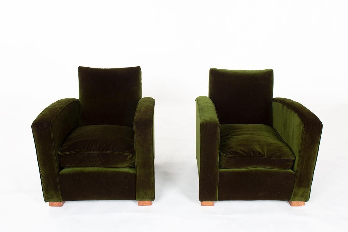 20th Century Set of 2 armchairs in green velvet and oak Art Deco design 1930