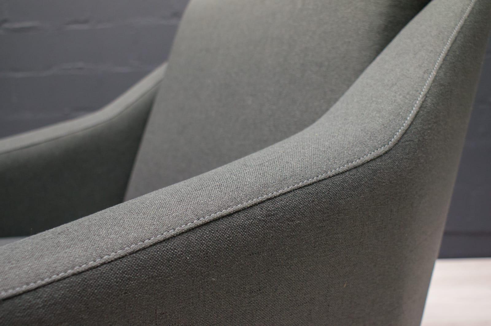 Set of 2 Armchairs in Wood and Fabric by Eddie Harlis for Hans Kaufeld, 1960s For Sale 8