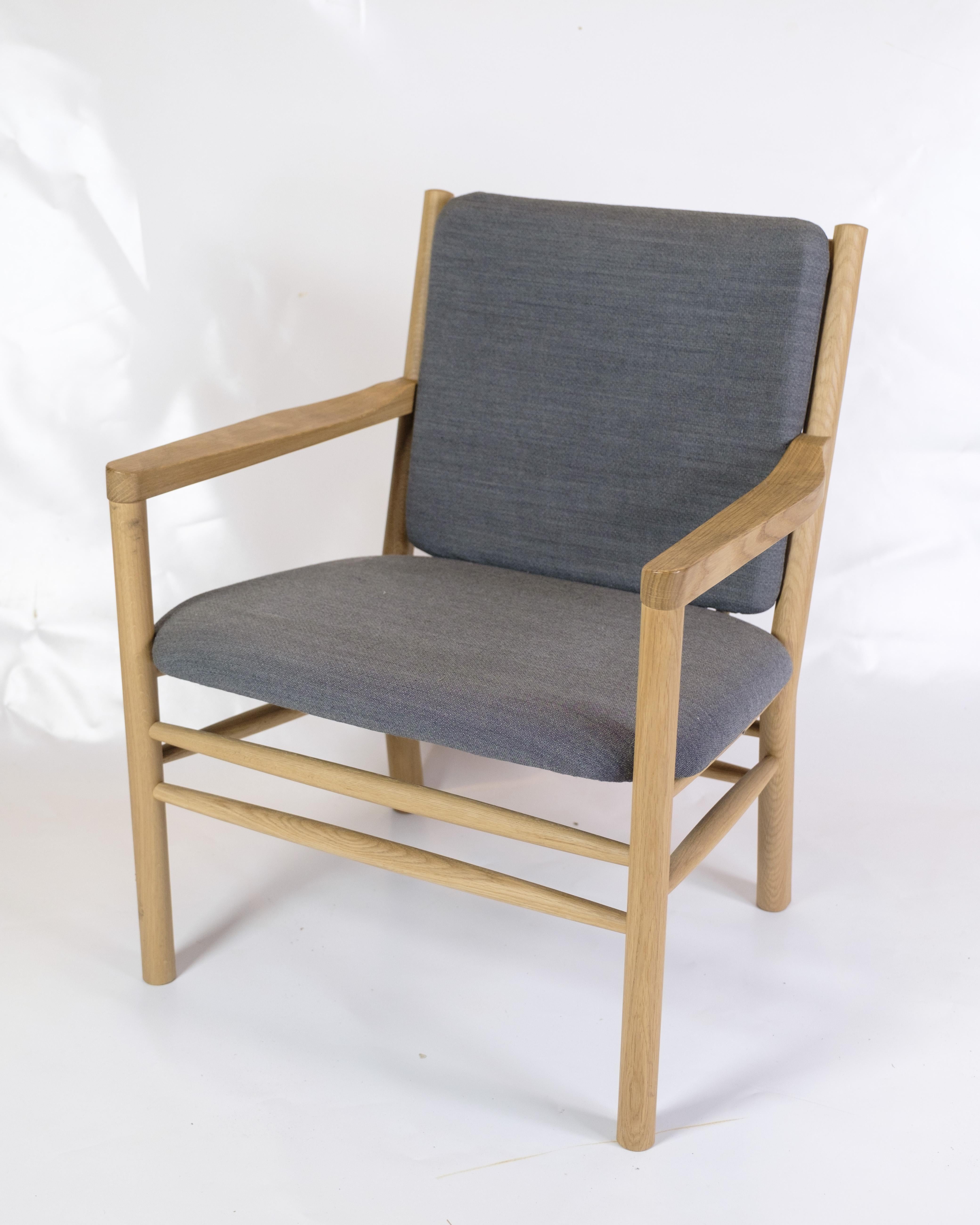Mid-Century Modern Set Of 2 Armchairs Model J147 Made In Oak By Erik Ole J. Made By FDB  For Sale