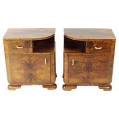 Set aus 2 Art-Déco-Nachttischen aus Nussbaumholz, Tschechoslowakei, 1930er Jahre