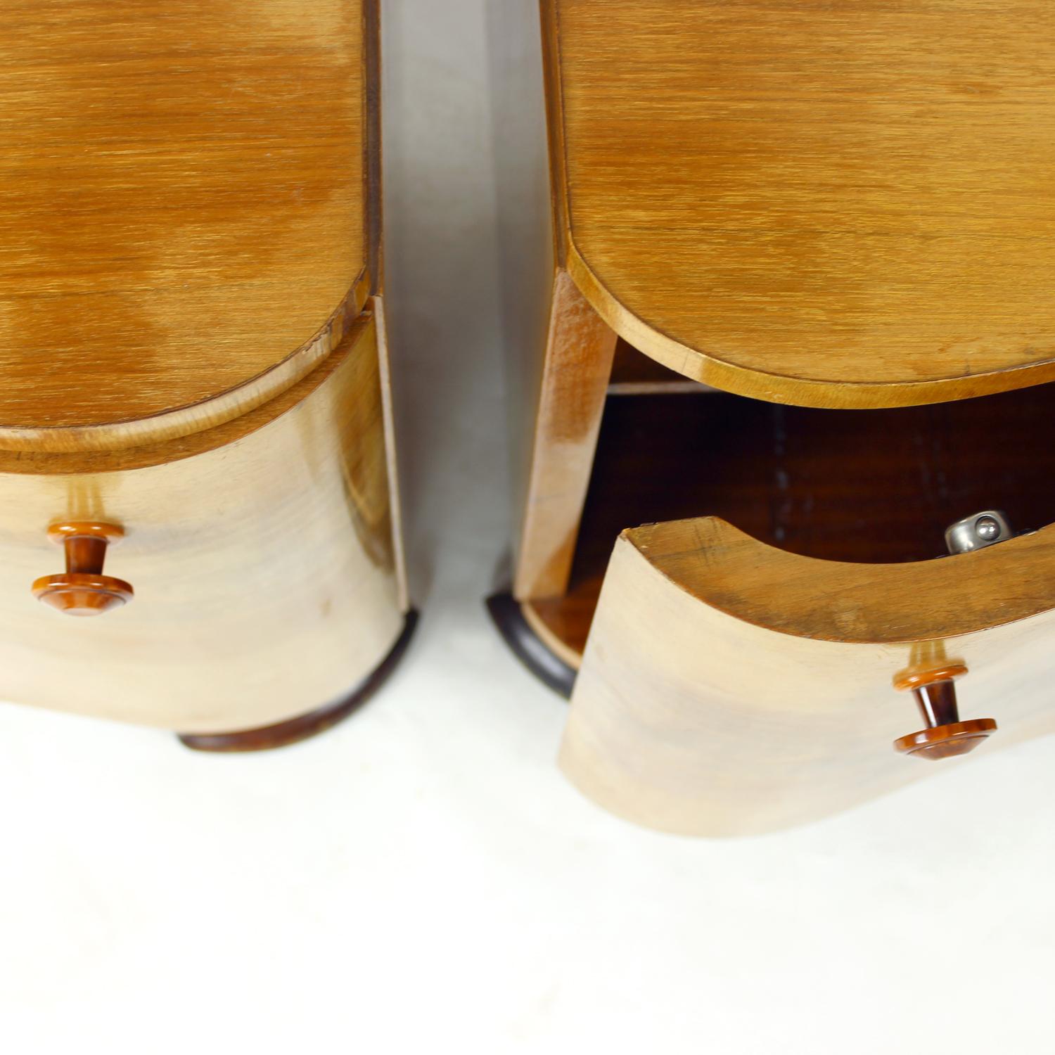 Mid-20th Century Set Of 2 Art Deco Bedside Tables In Walnut, Czechoslovakia 1940s