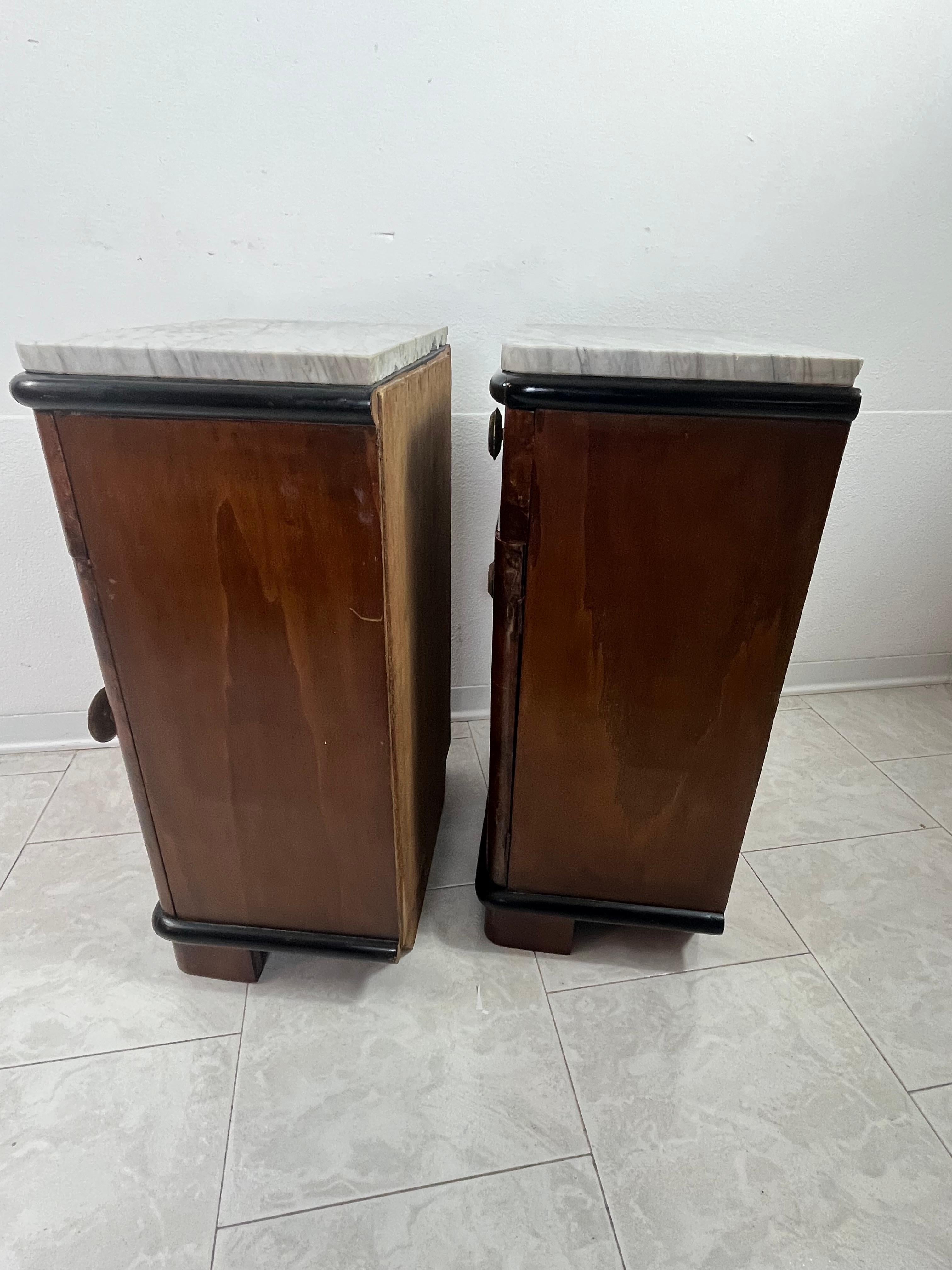 Set Of 2 Art Deco Bedside Tables With Marble Top, 1930s In Good Condition For Sale In Palermo, IT