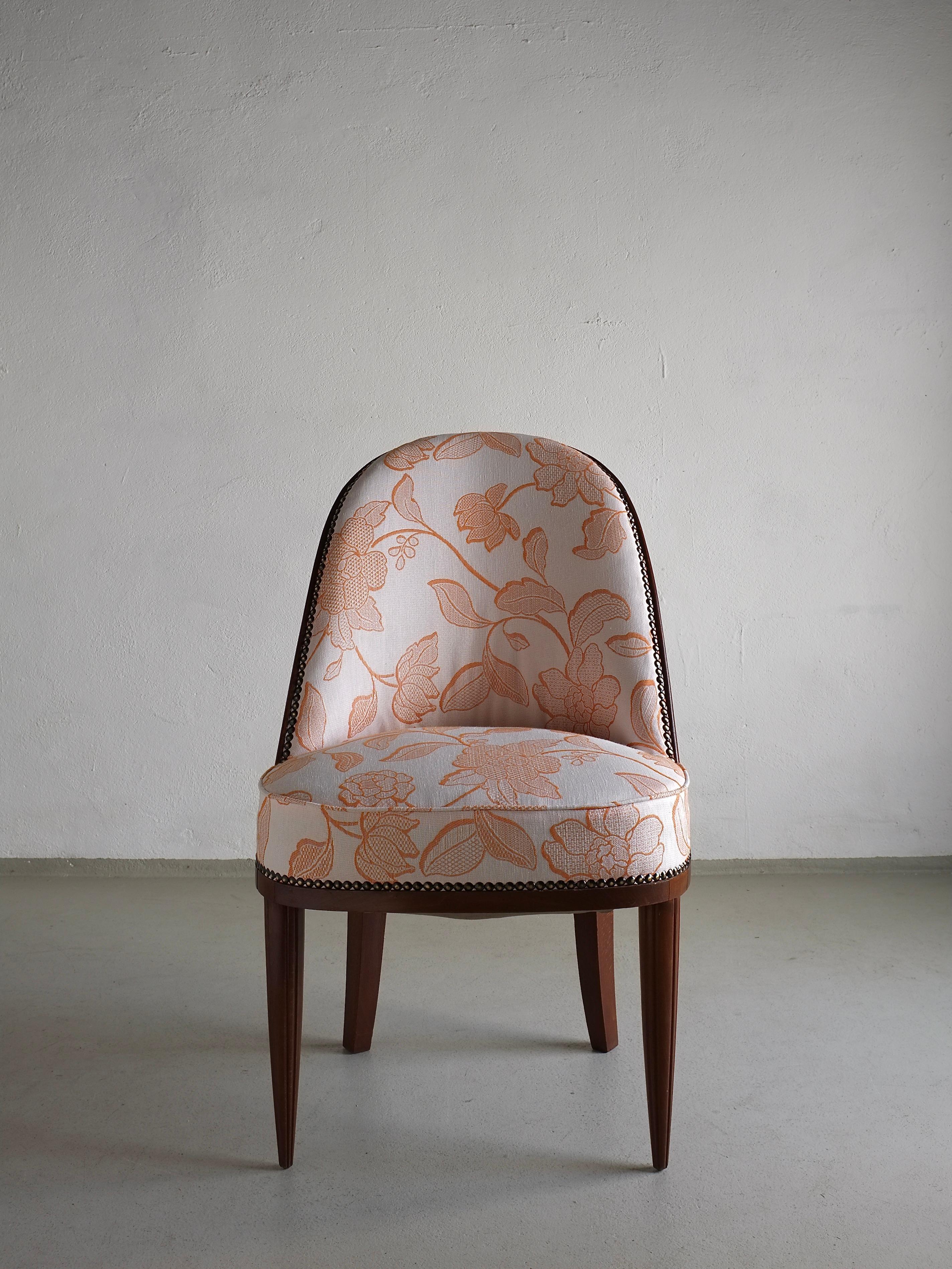 Inizio XX secolo Set di 2 sedie con schienale curvo in mogano Art Déco, Francia, anni '20 in vendita