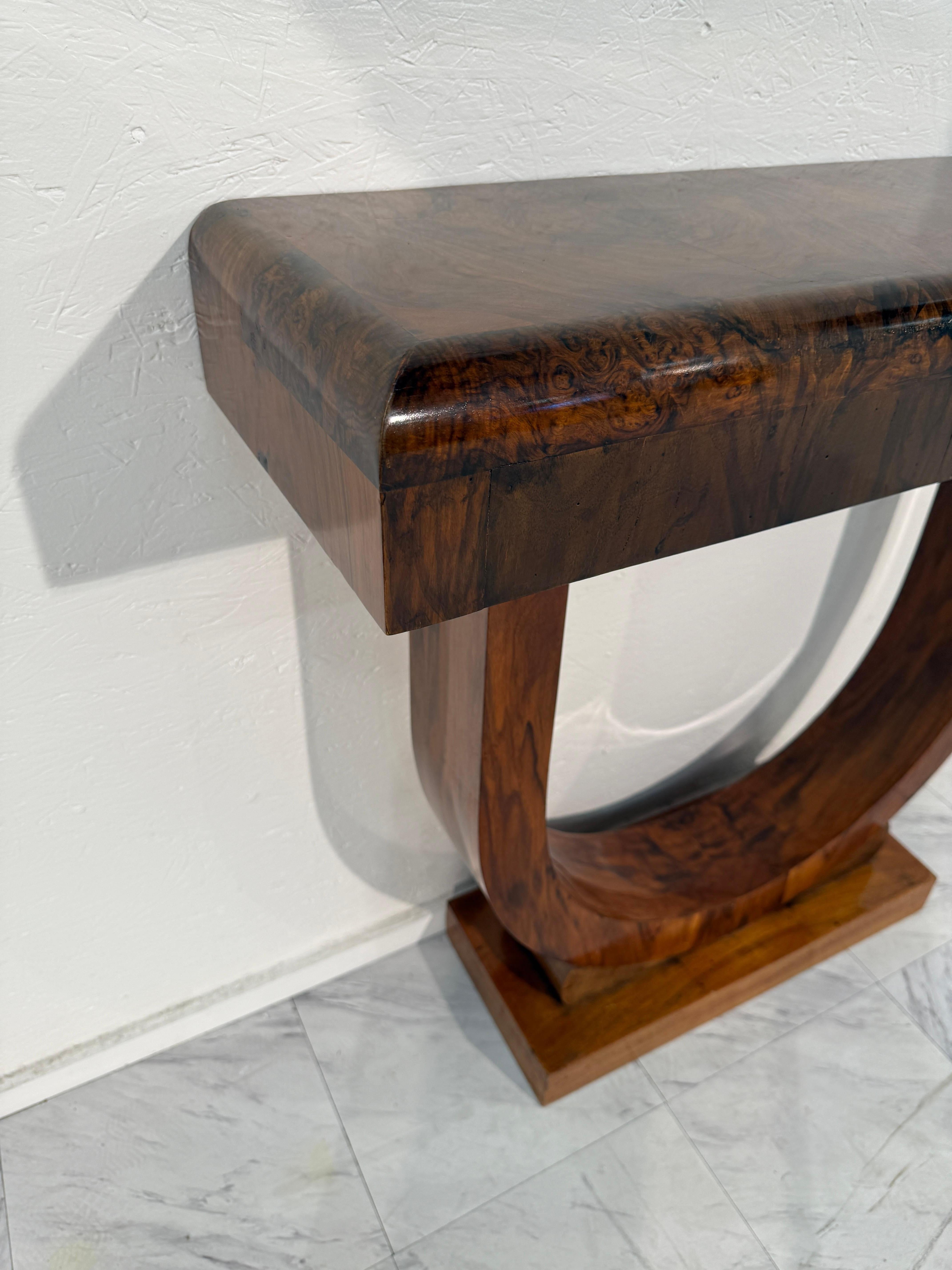 italien Ensemble de 2 tables consoles de style Art déco en bois de ronce assorti au livre en vente