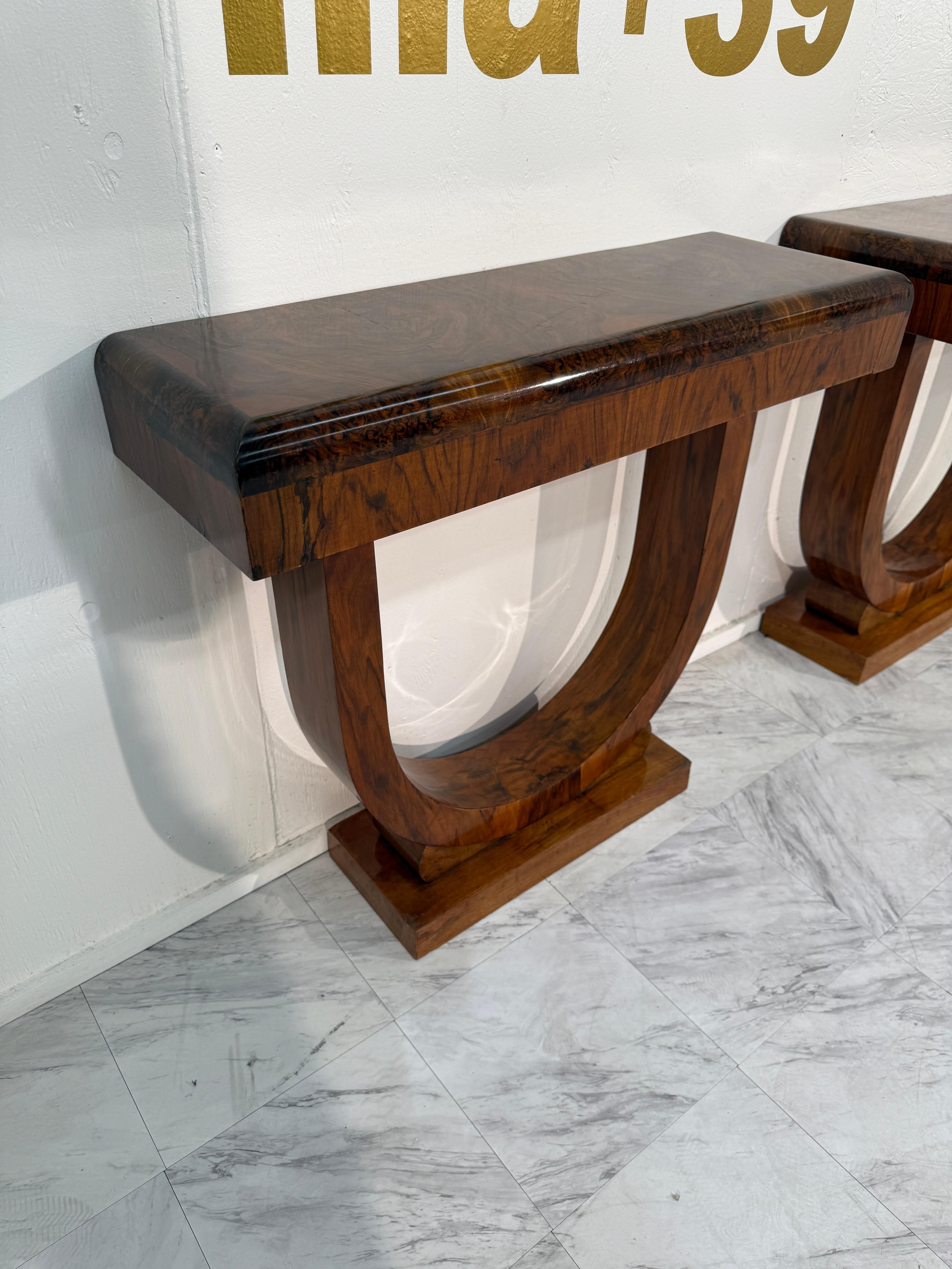 Ensemble de 2 tables consoles de style Art déco en bois de ronce assorti au livre en vente 2