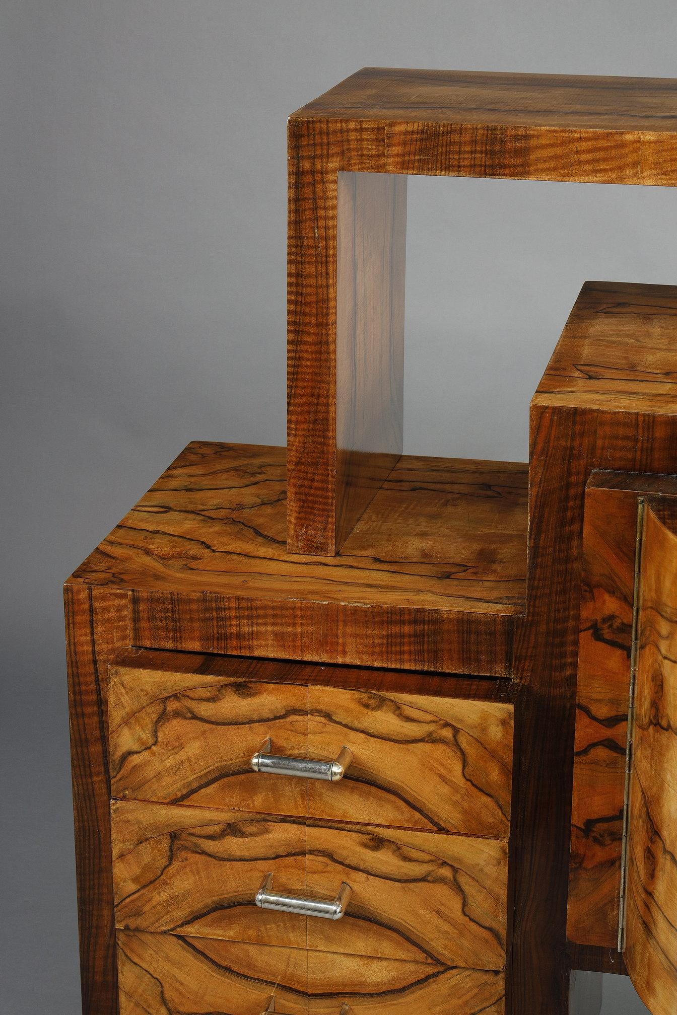 Set di 2 armadi Art Déco in noce: un bar e una credenza in vendita 1