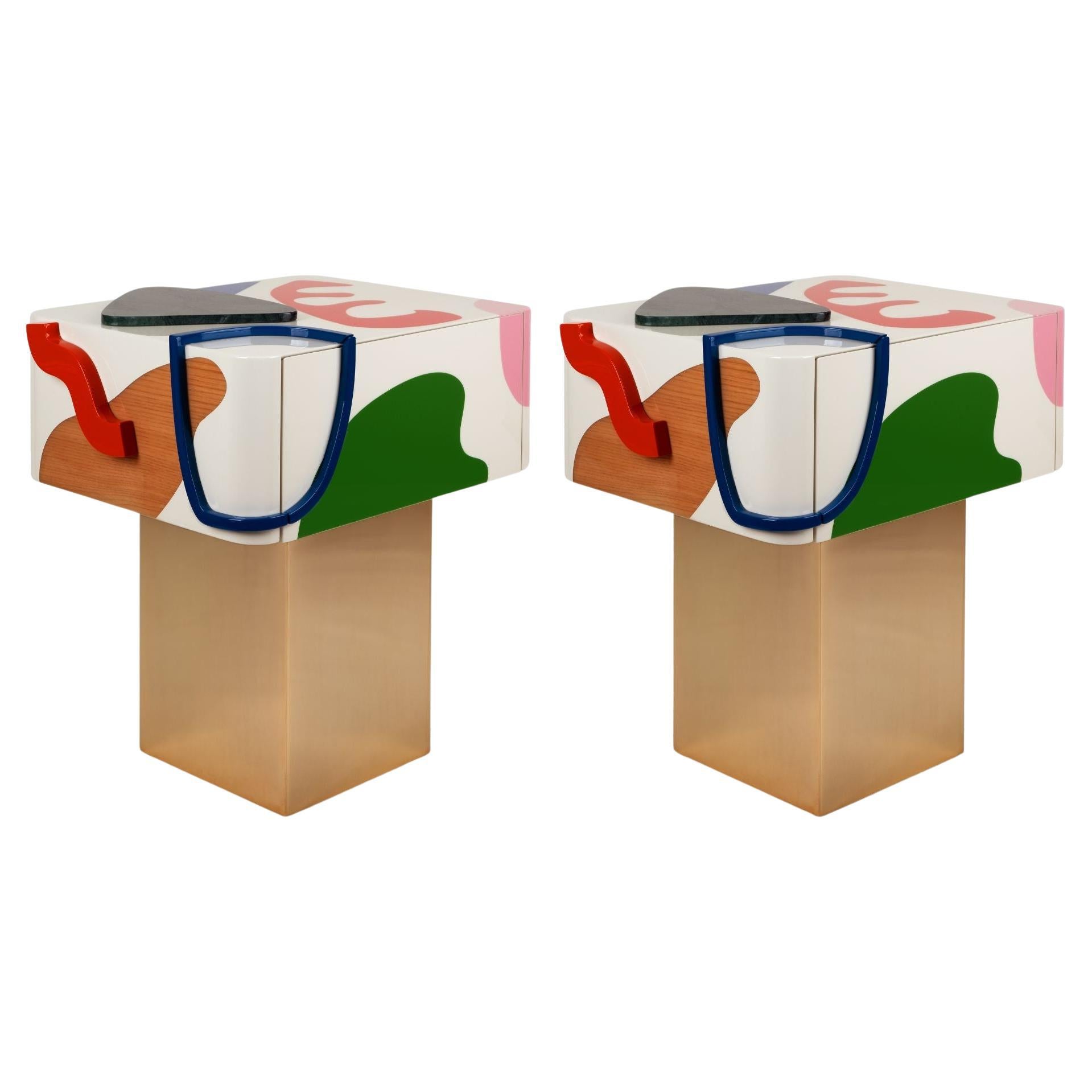 Set di 2 Comodini Fauves di ispirazione artistica in legno laccato e marmo di Malabar in vendita