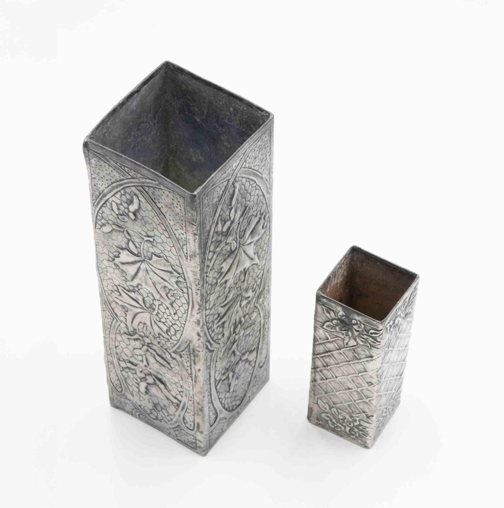 Peltro Set di 2 vasi in peltro Art Nouveau, Italia, inizio XX secolo in vendita