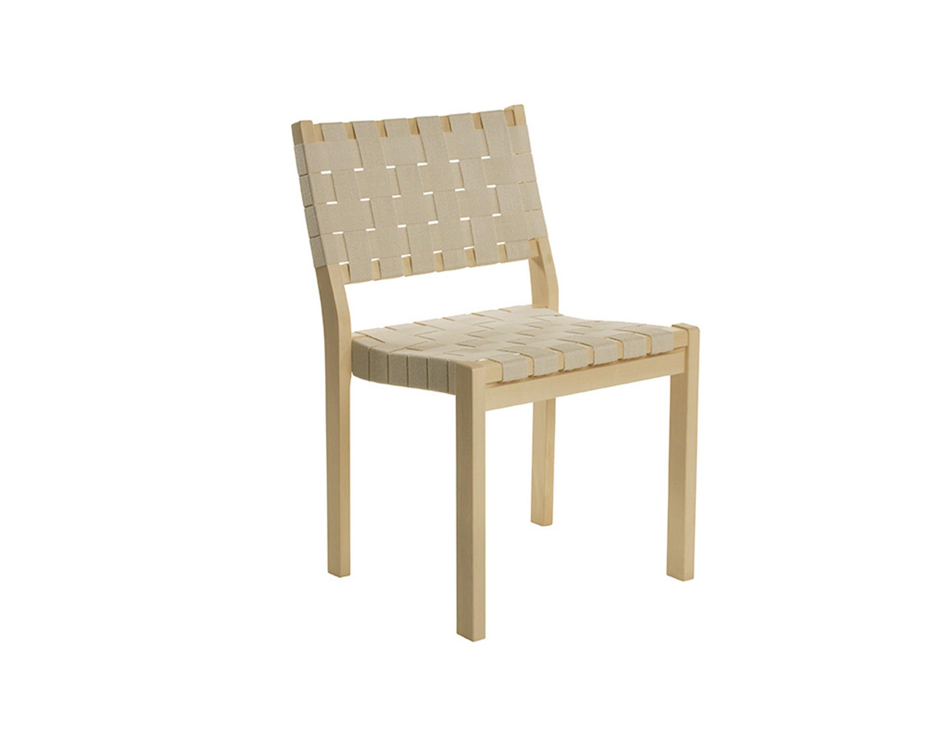 Set of 2 Artek Beige 611 Chairs In Excellent Condition In New York, NY