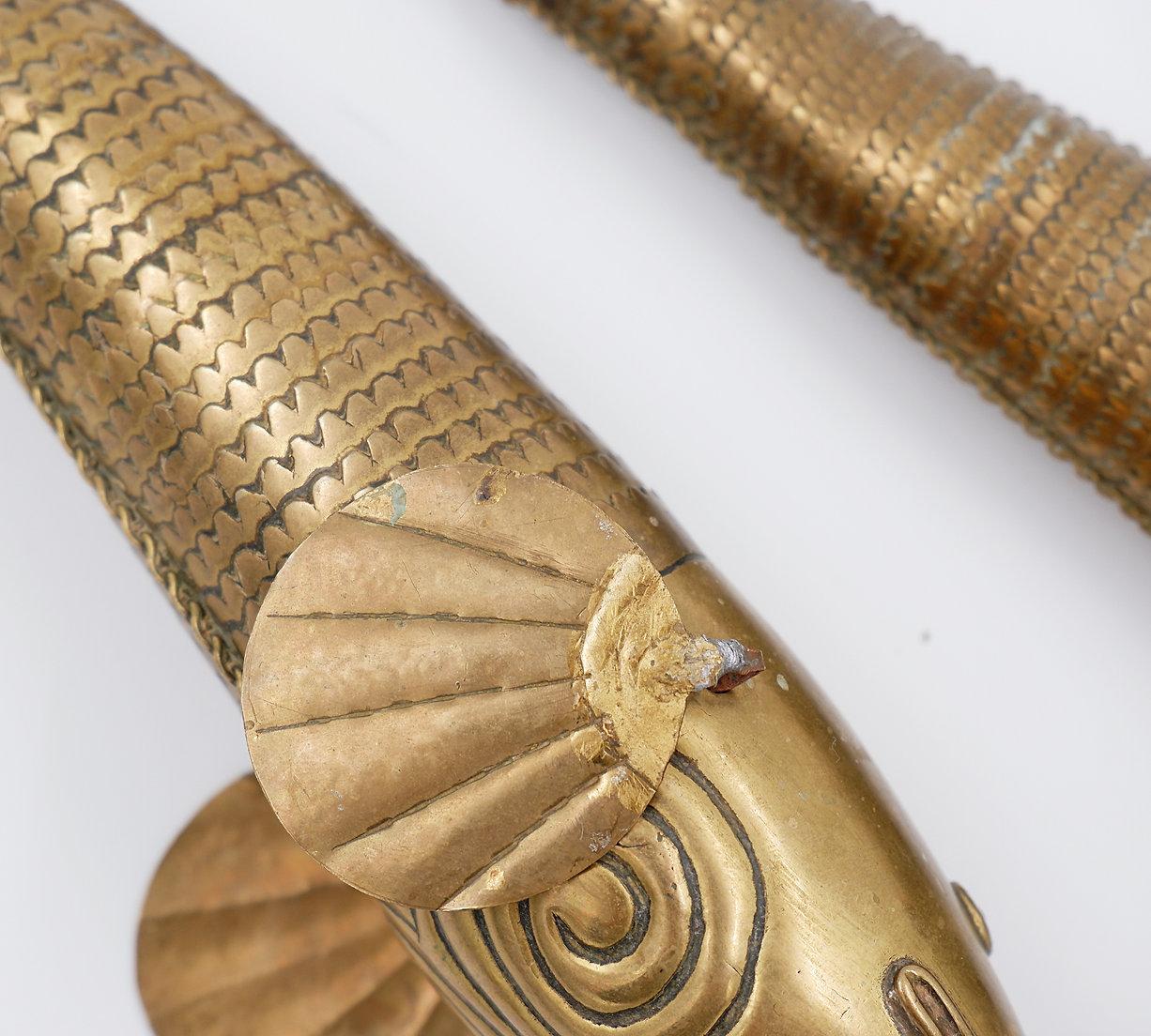 20th Century Set of 2 articulated Fish sculptures on stand - 20th For Sale