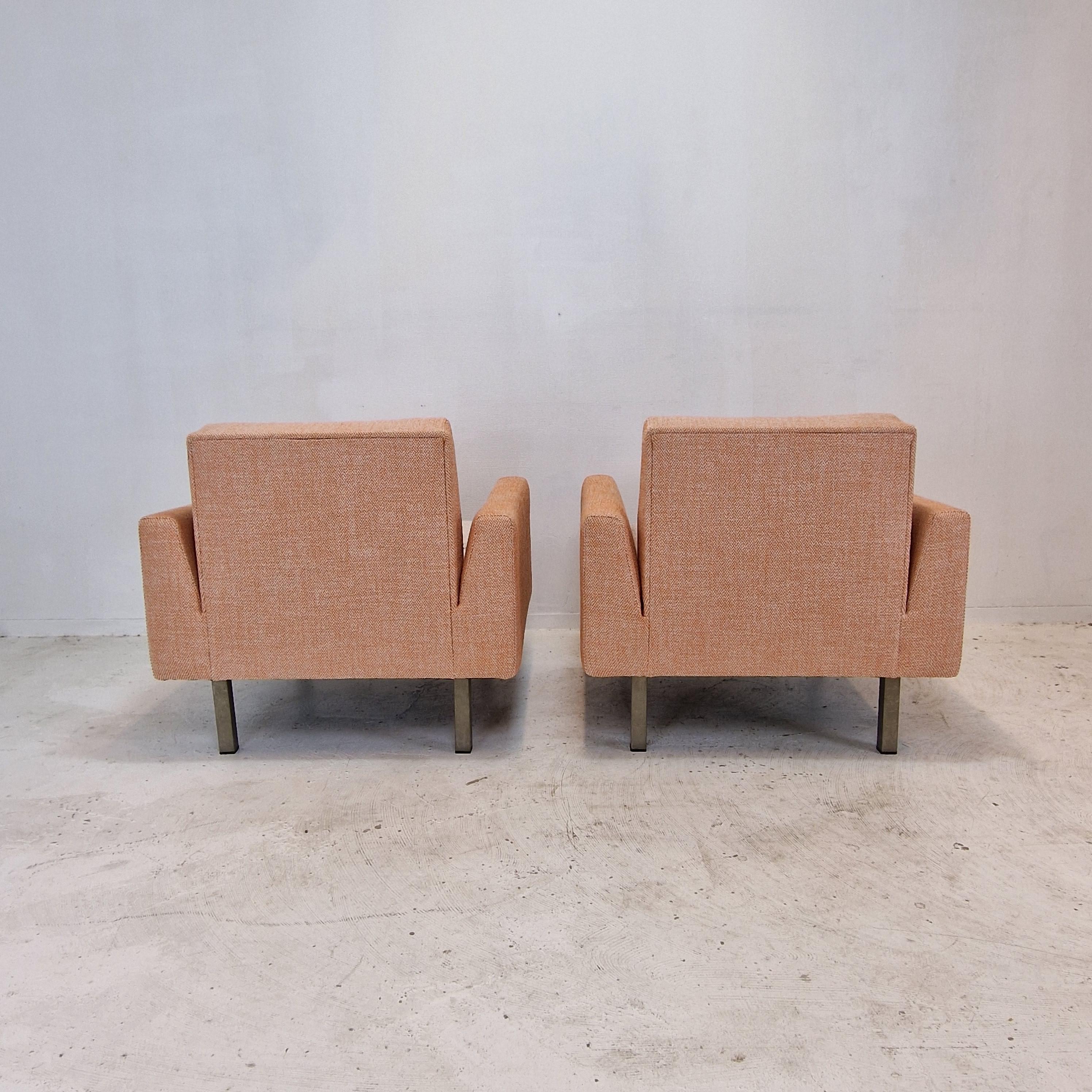 Ensemble de 2 chaises Artifort 410 par Theo Ruth, années 1950 en vente 1