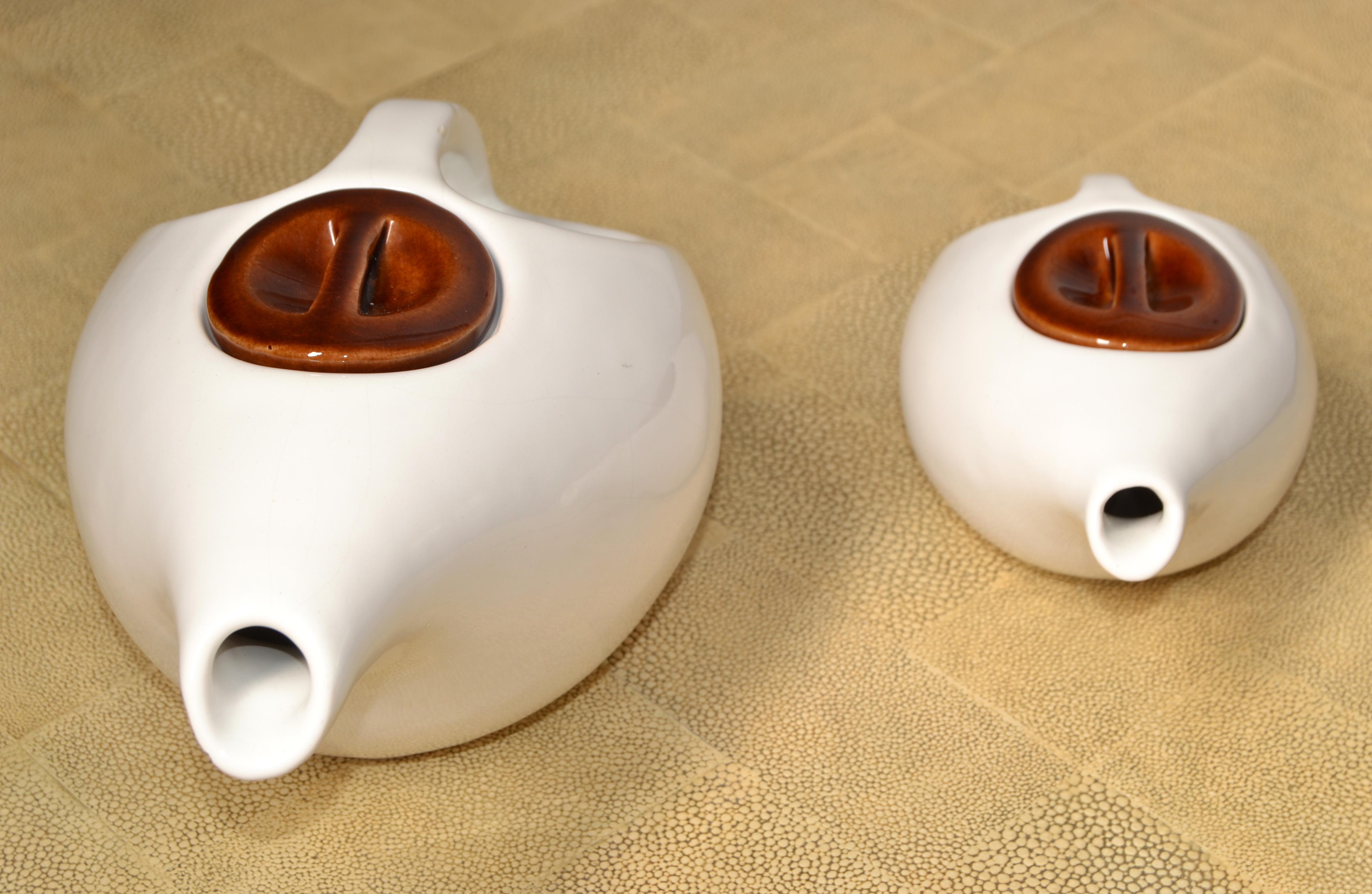 Hand-Crafted Set of 2 Arts And Crafts White Brown Ceramic Teapots For Sale