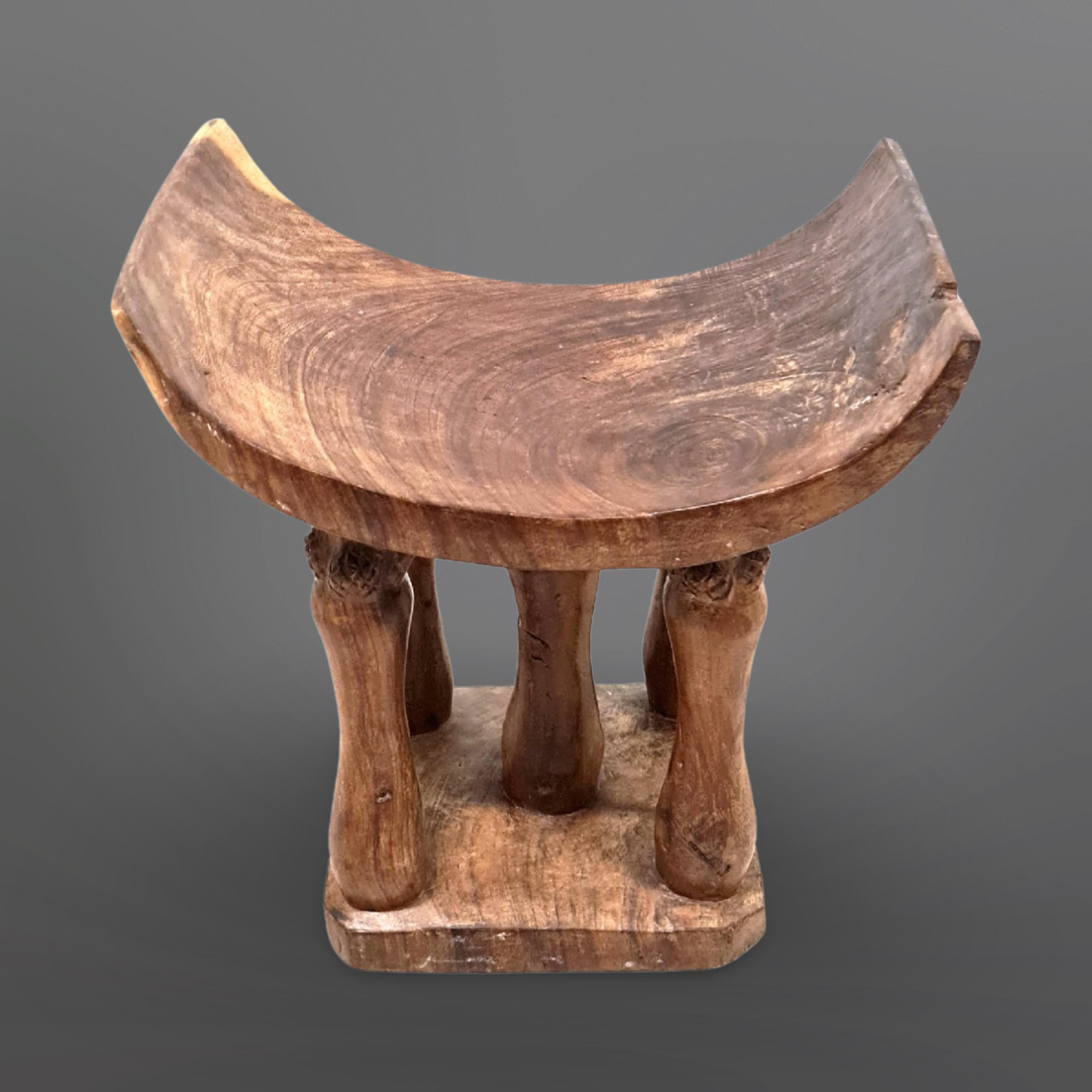 20th Century Set of 2 Asante tribal stools, Ghana 1950s