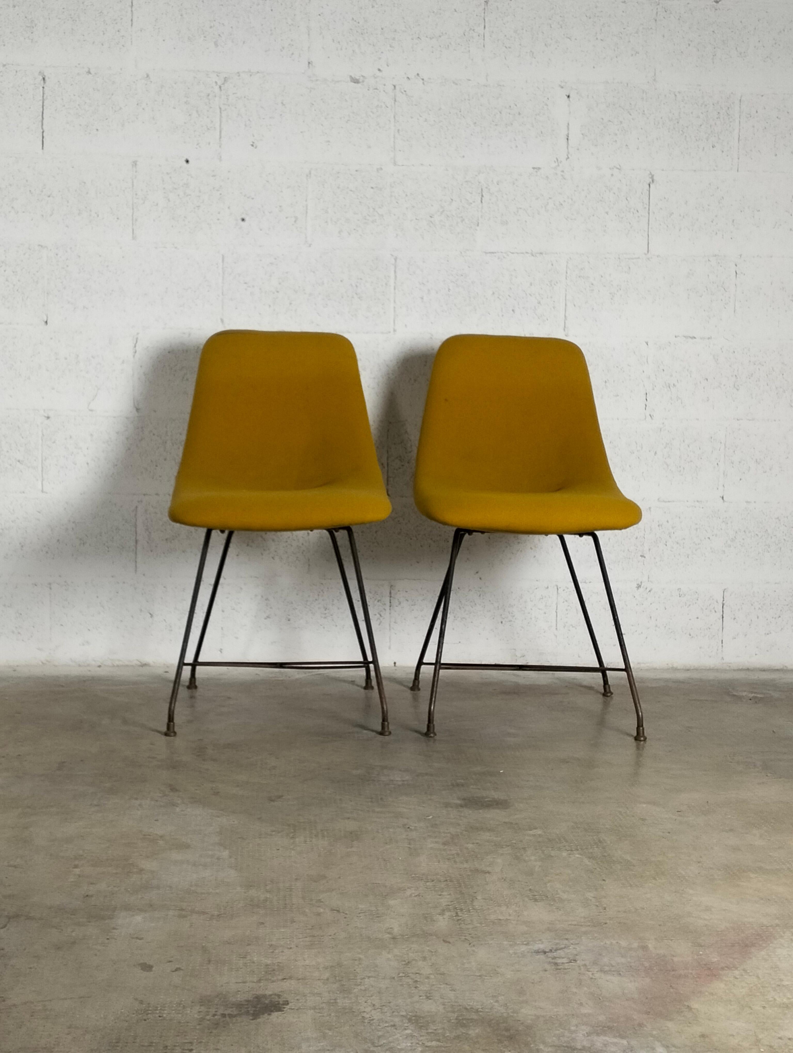 Mid-Century Modern Ensemble de 2 chaises Aster par Augusto Bozzi pour Saporiti, '50'60 en vente