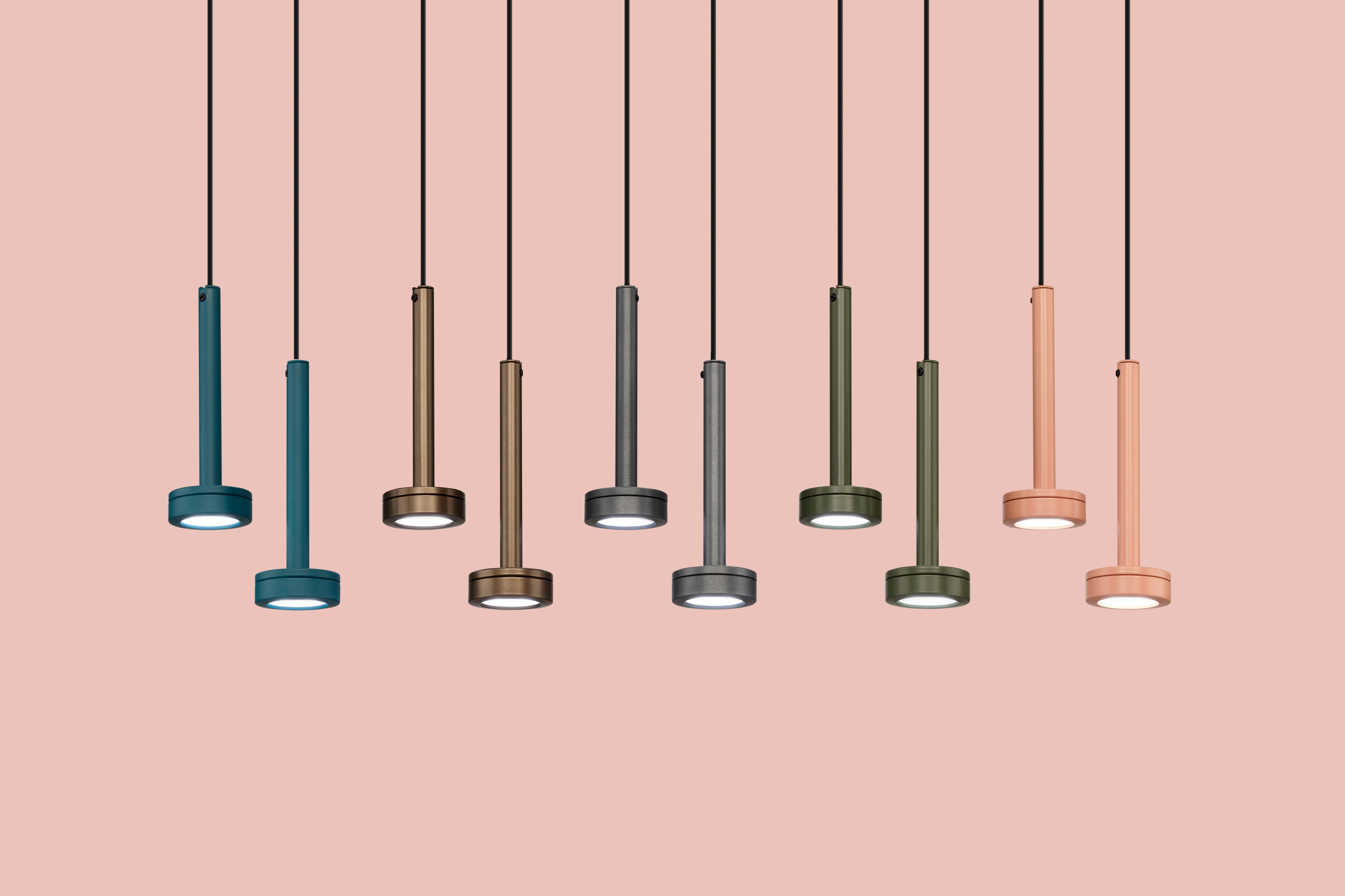 XXI secolo e contemporaneo Set di 2 lampade a sospensione Astral S1 Colors di Euroluce Lampadari in vendita