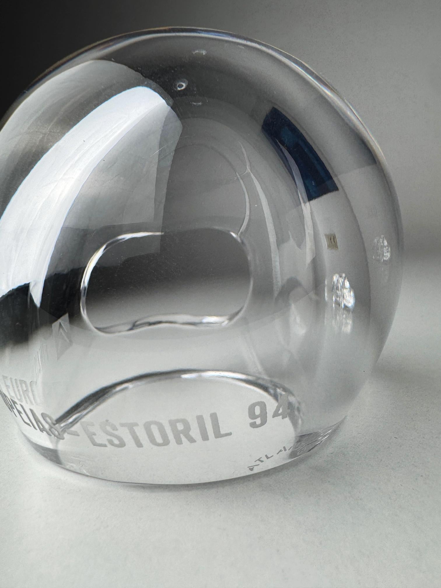 Satz von 2 Atlantis Special Edition Pieces: Helm und Auto, Europäisches Finale von Estoril im Angebot 1