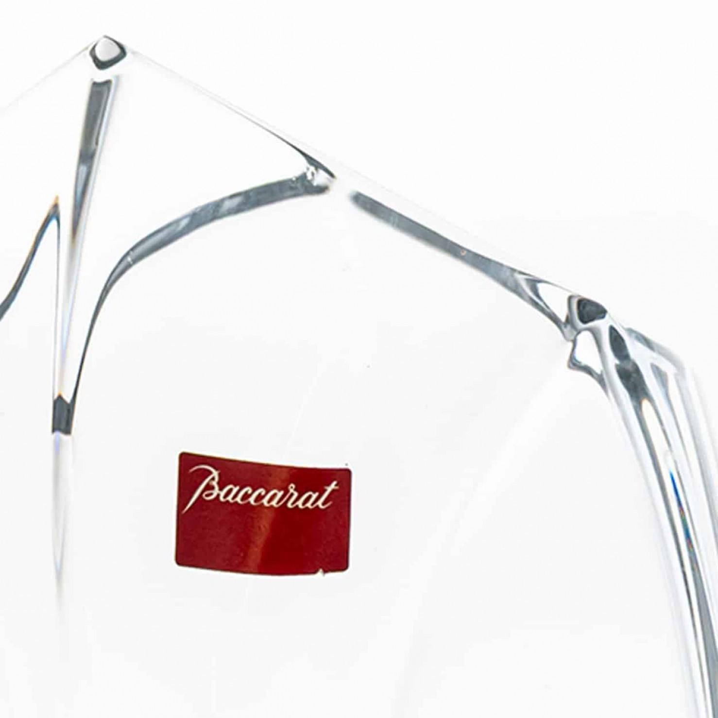 Altro Set di 2 vasi Baccarat con bordo asimmetrico in cristallo trasparente, Francia in vendita