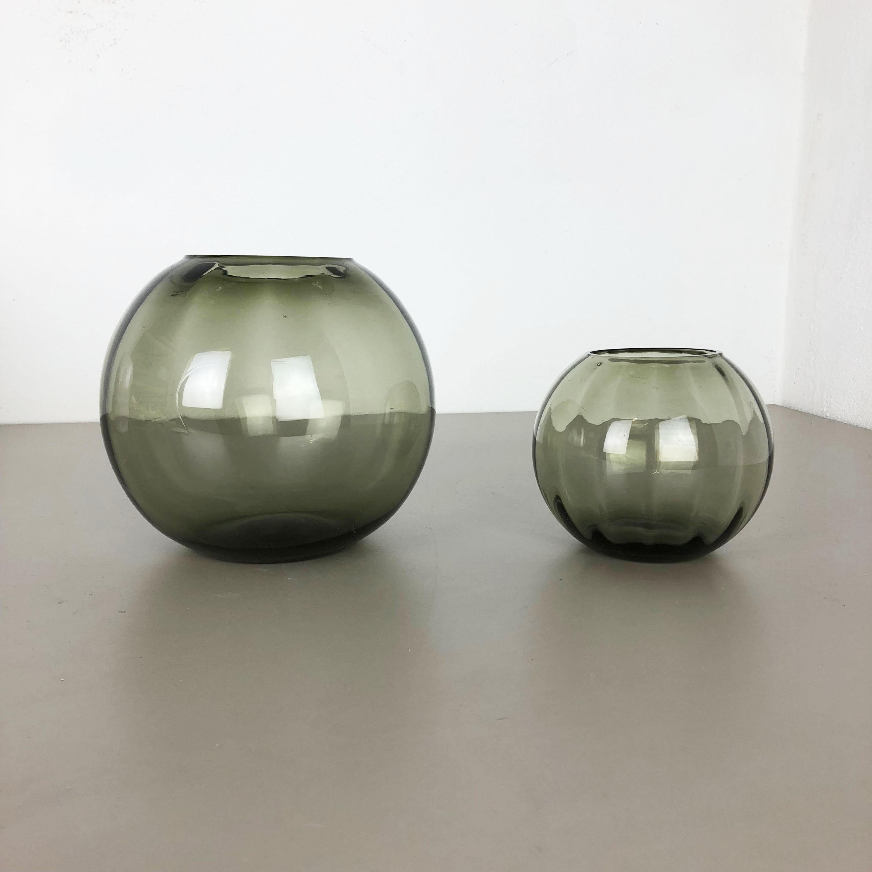 Set of 2 Ball Vases Turmaline by Wilhelm Wagenfeld for WMF Germany, 1960s No 1 In Good Condition For Sale In Kirchlengern, DE