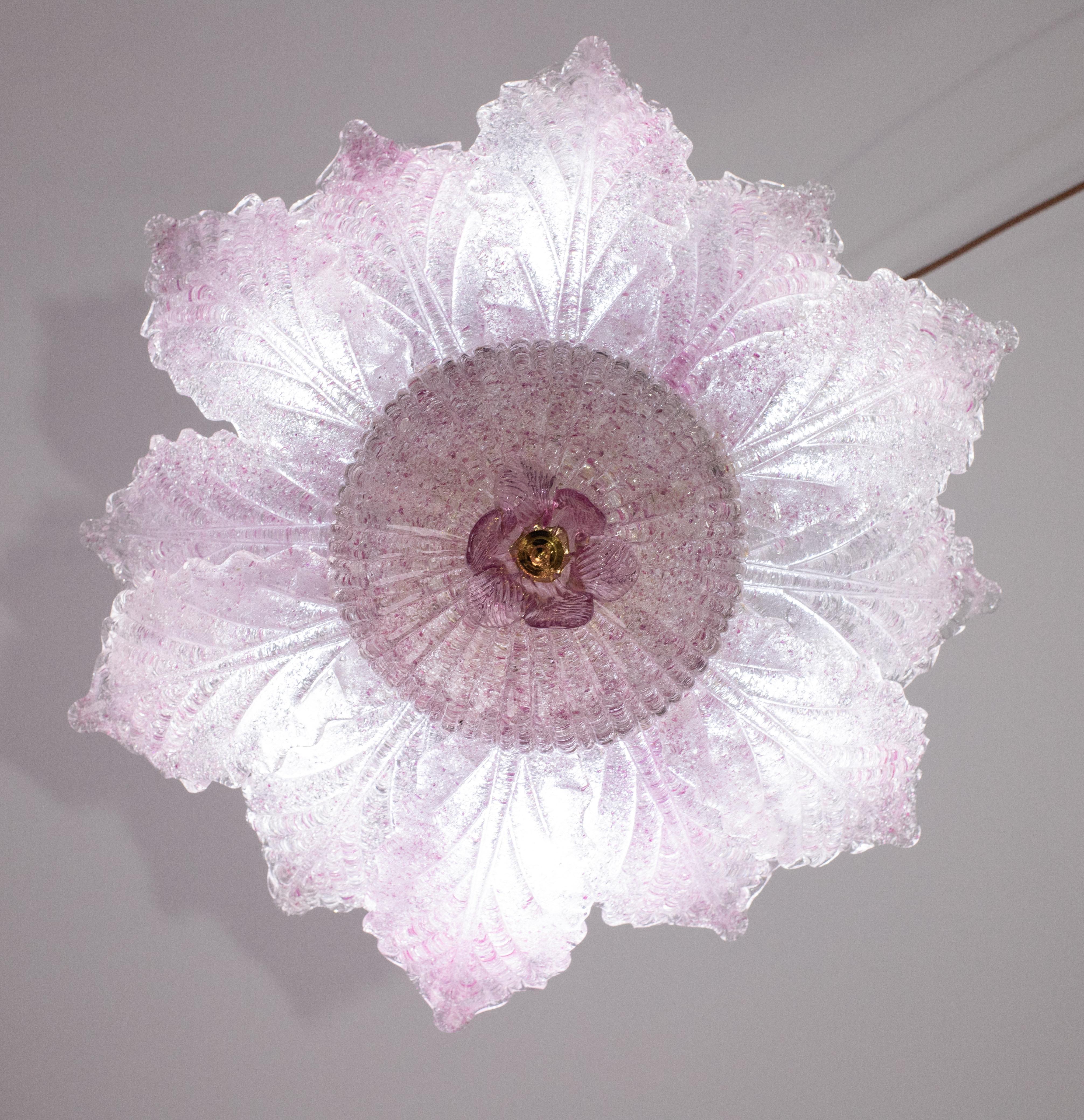 Verre de Murano Lot de 2 lampes de plafond ou d'affleurement Ballarò, feuilles en verre de Murano rose d'Italie en vente