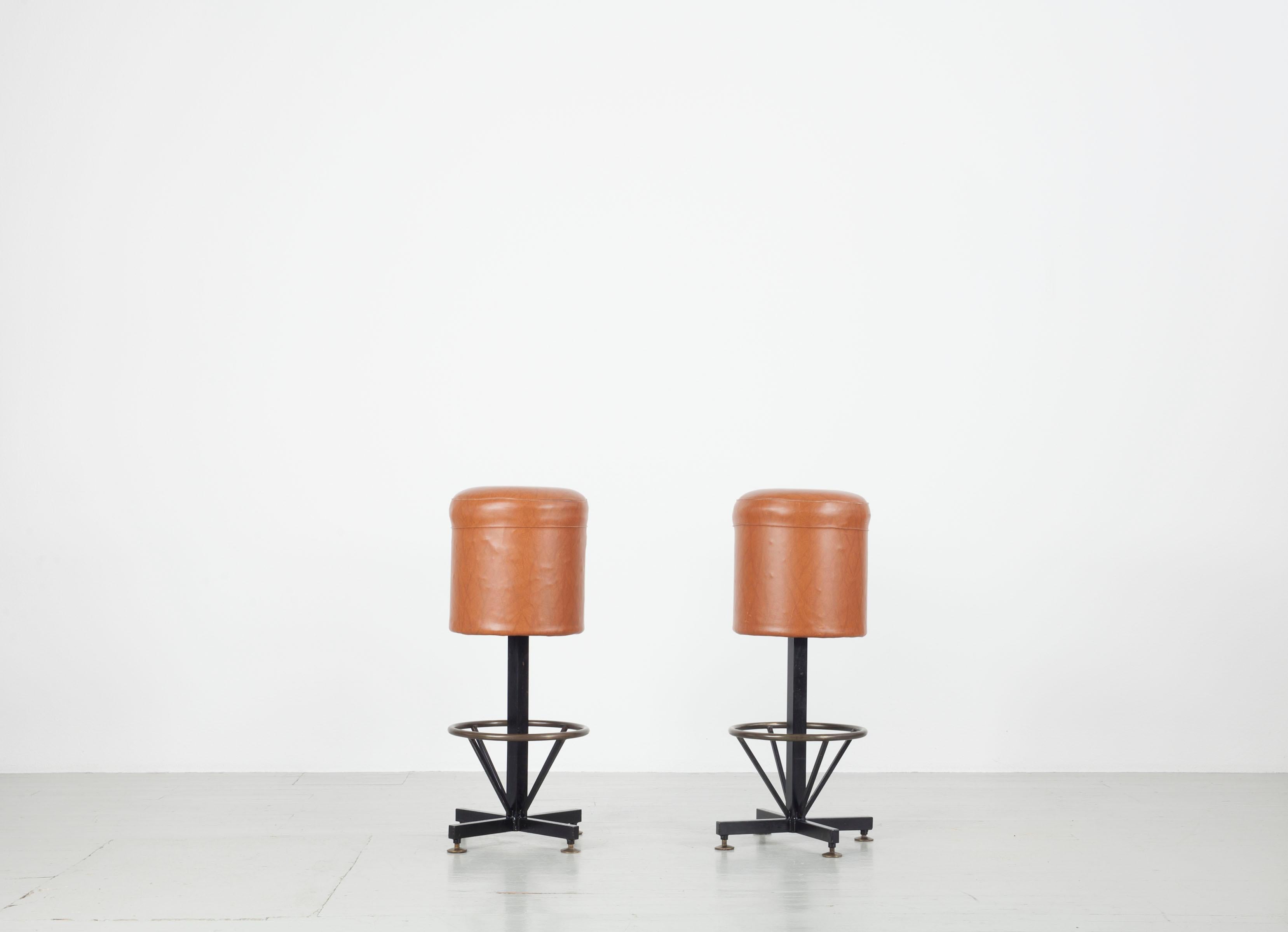 Mid-Century Modern Set of 2 Barstools with Brown Leatherette Cover, Italy, 1960s