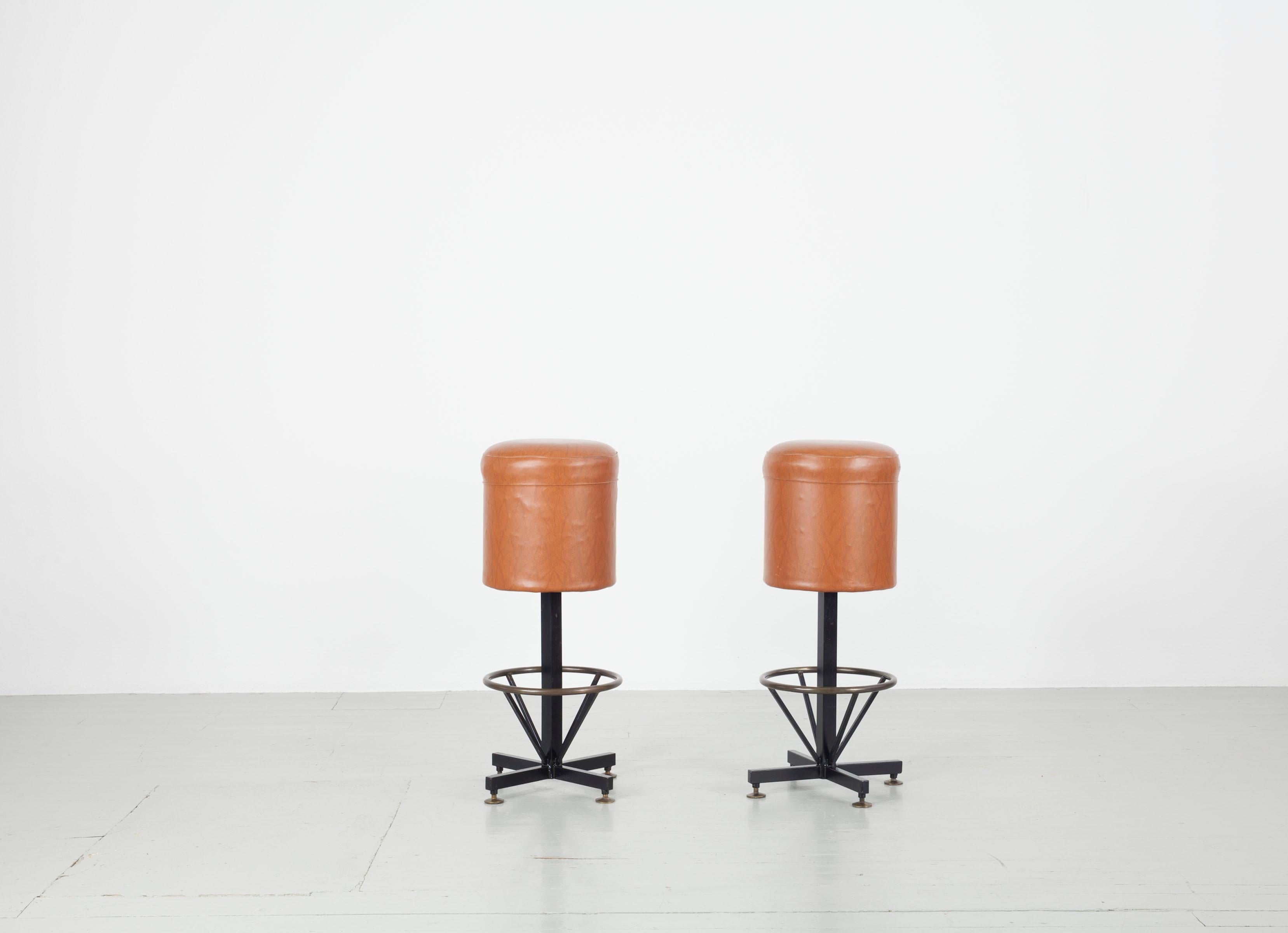 Italian Set of 2 Barstools with Brown Leatherette Cover, Italy, 1960s