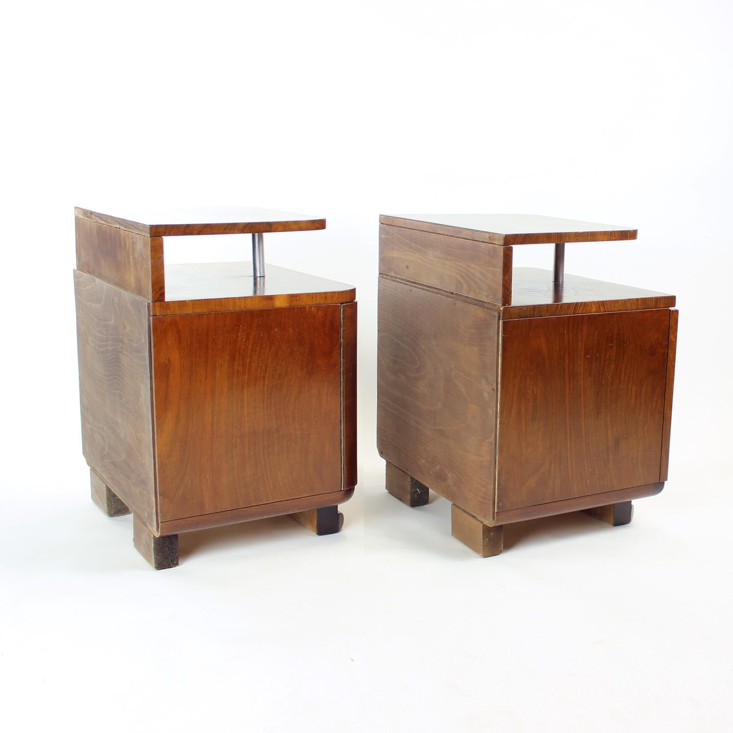 Set Of 2 Bauhaus Bedside Tables, Czechoslovakia 1950s For Sale 7