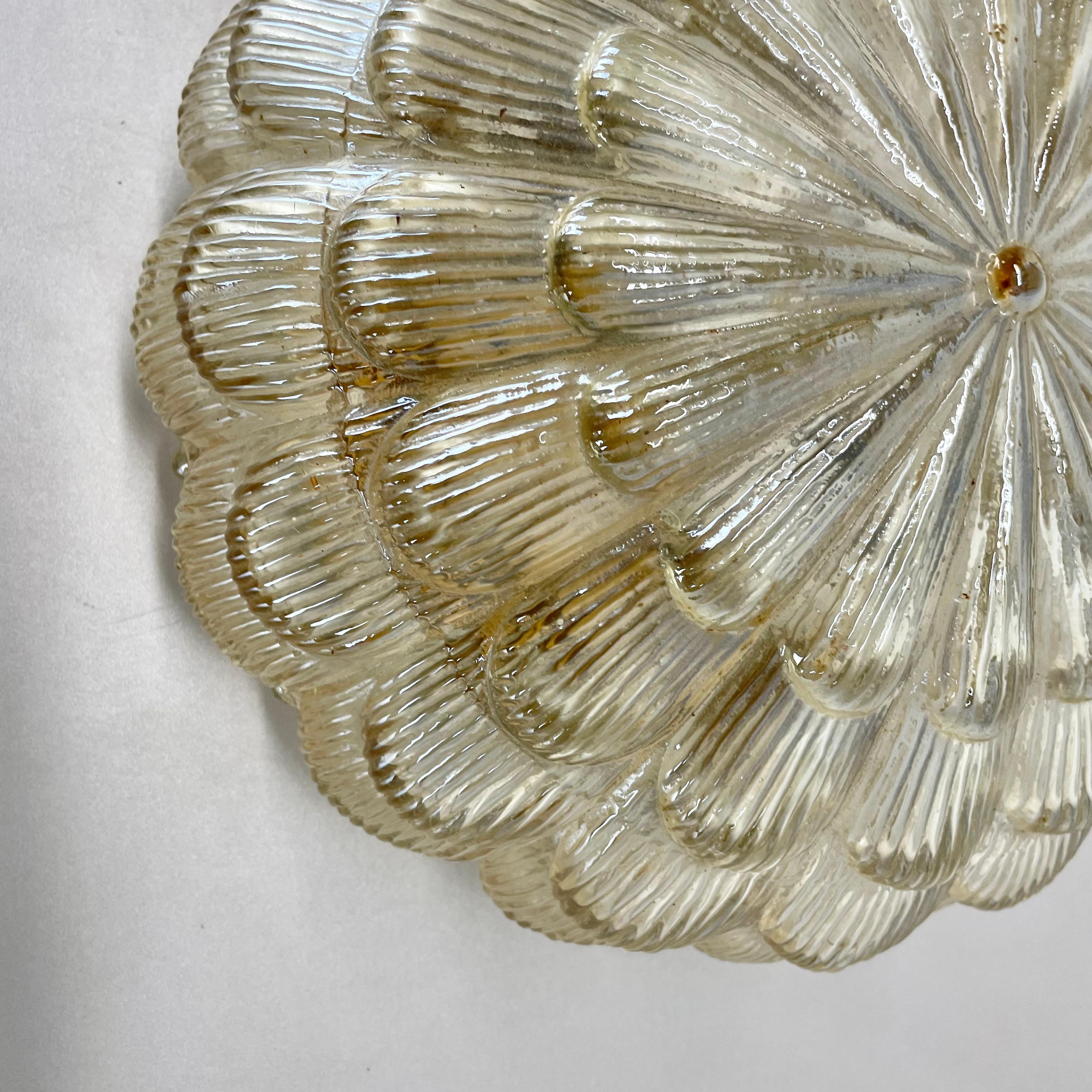 lote de 2 preciosos Plafones de Pared de cristal ámbar texturizado de 31 cm, Alemania, años 70 Metal en venta