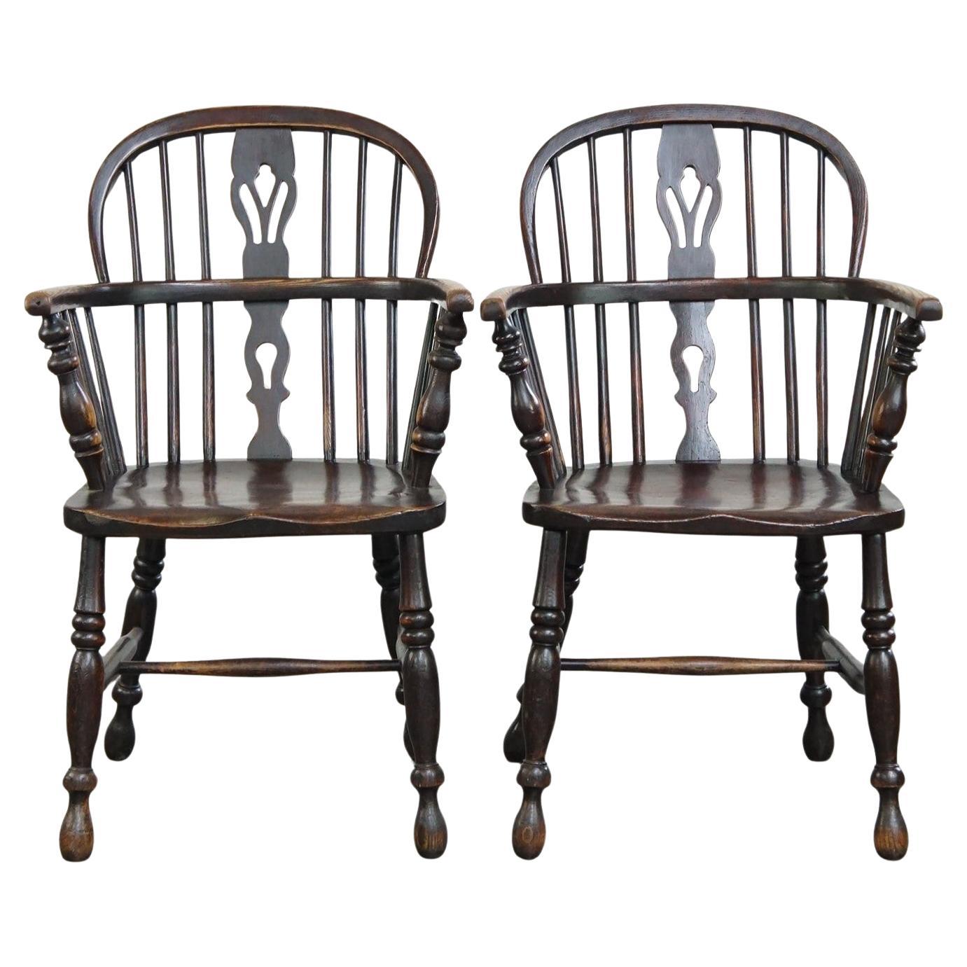 Set of 2 beautiful dark antique English lowback Windsor chairs/dining chairs