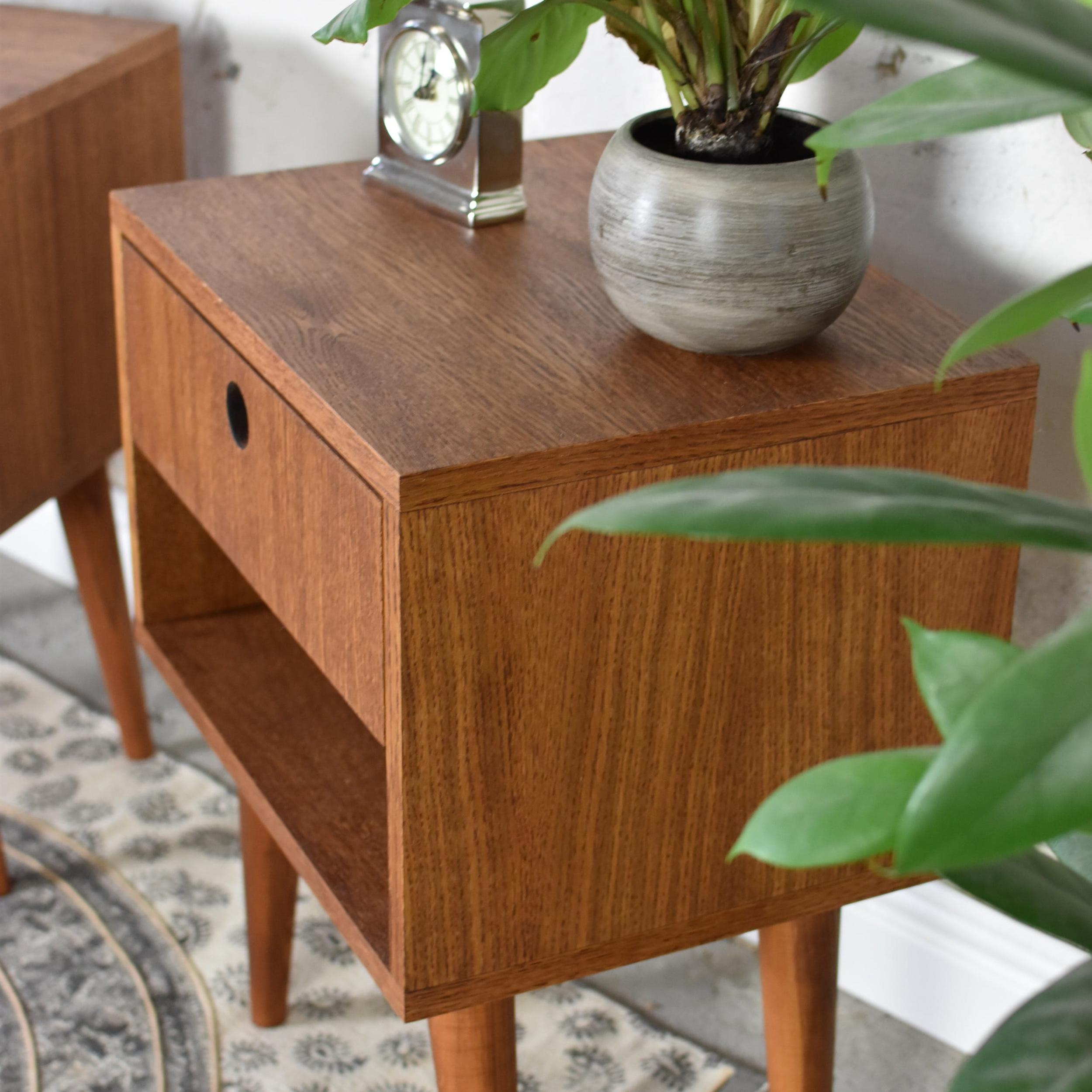 Post-Modern Set Of 2 Bedie + Large Bedstands by Pastform For Sale