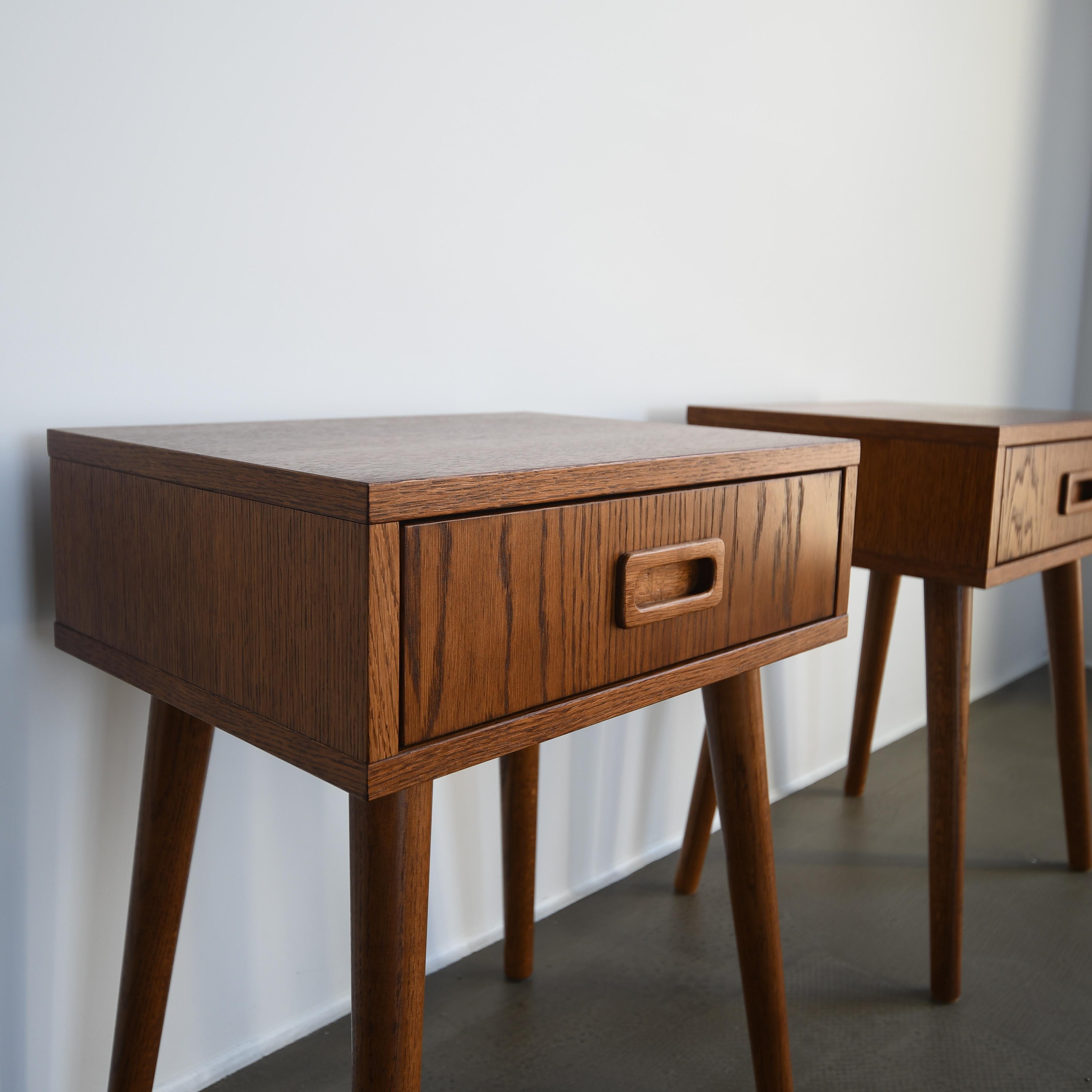 Stained Set Of 2 Bedie Runo Bedstands by Pastform For Sale
