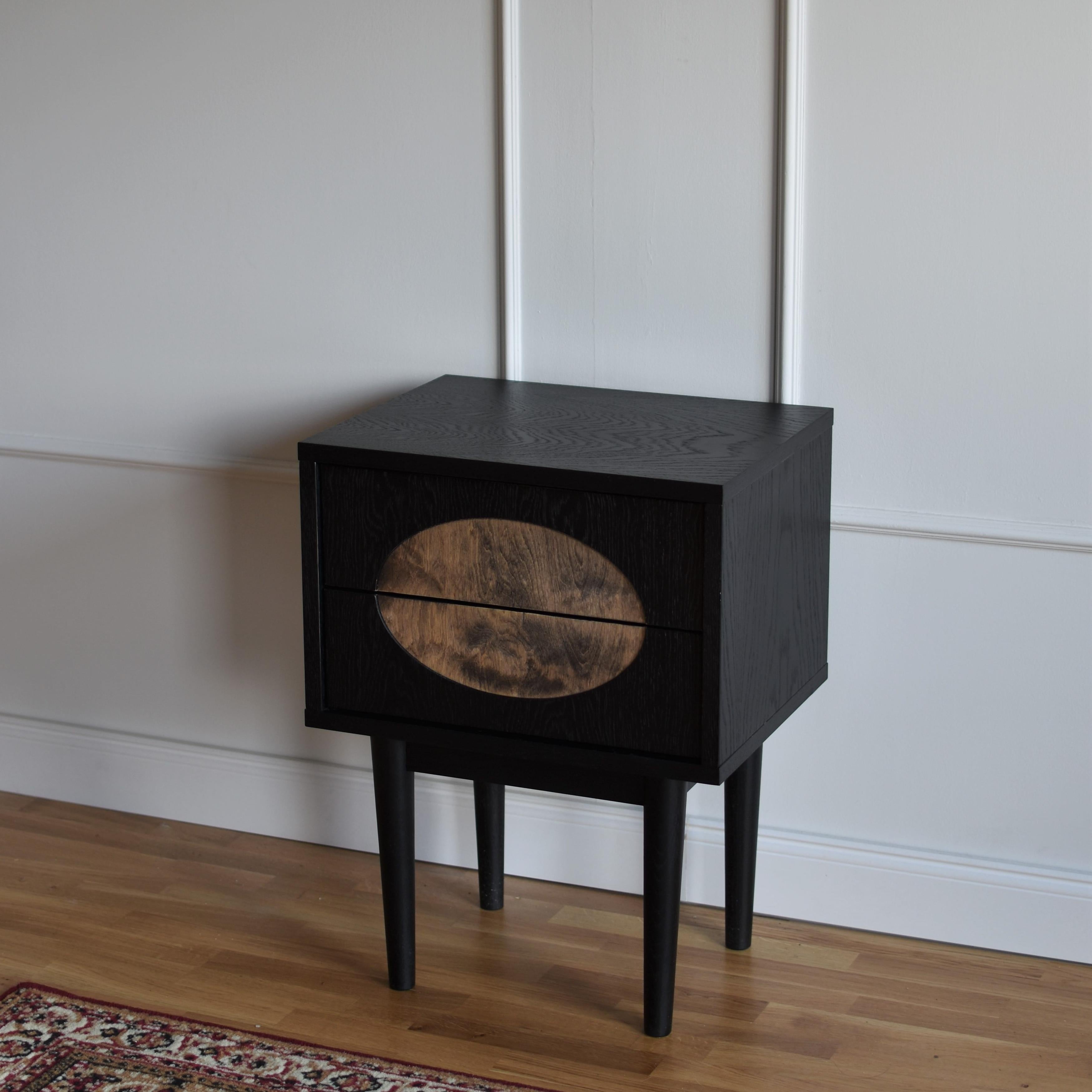 Set Of 2 Bedie Sils Bedstands by Pastform
Dimensions: D 35 x W 45 x H 60 cm.
Materials: Stained and varnished wood.

Available in different wood color finishes: Whiskey, Rum, BPA, Nobel, Brandy, Schwarz, Cognac, Honig, Nevada, Dunkelbraun, and