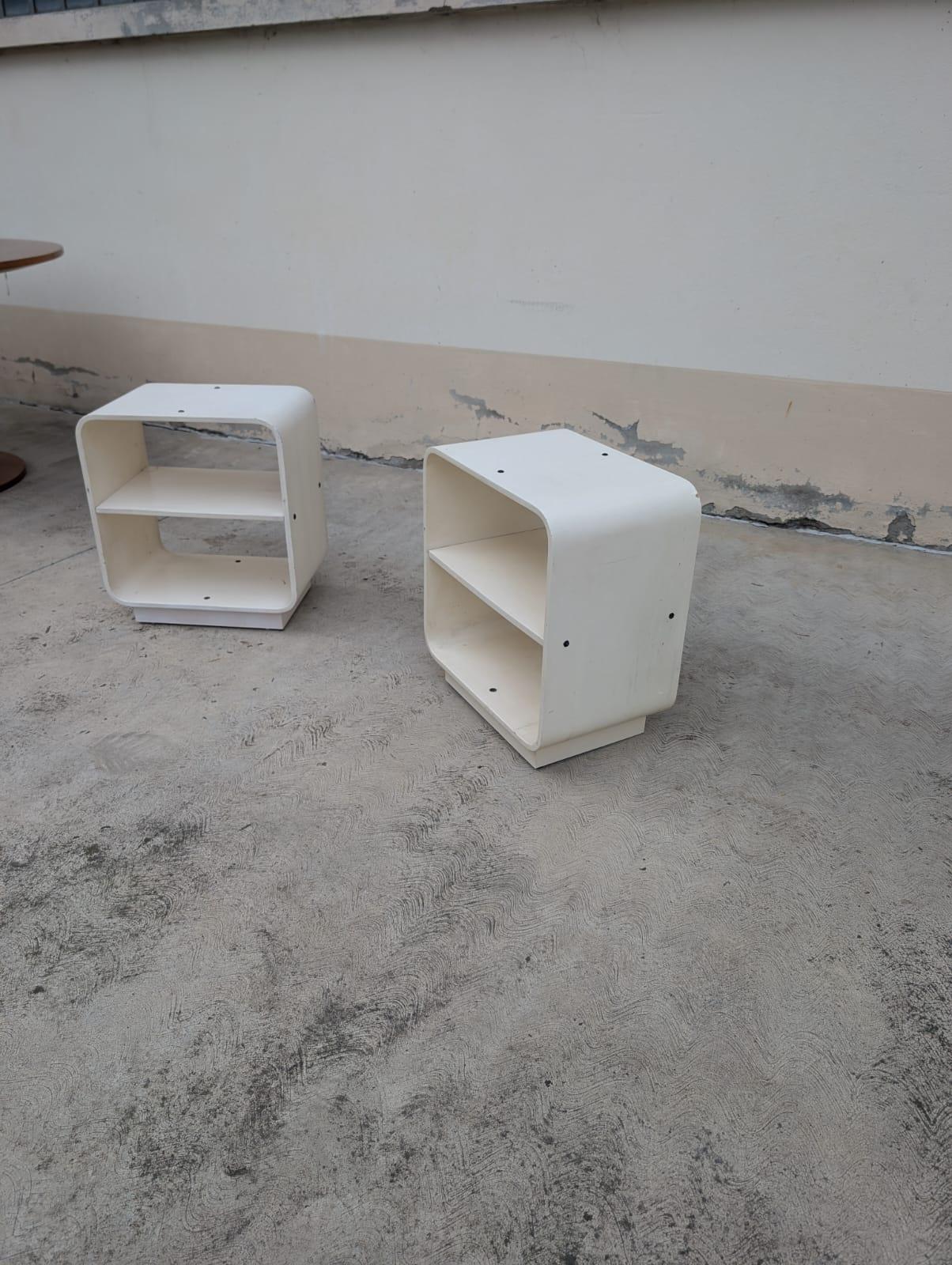 Mid-Century Modern Ensemble de 2 tables de chevet par Carlo de Carli, années 60 en vente