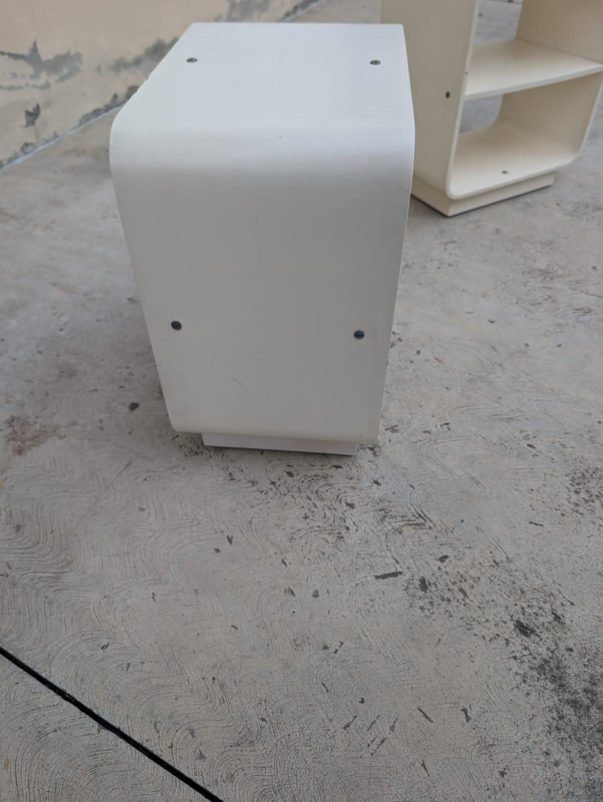 Ensemble de 2 tables de chevet par Carlo de Carli, années 60 Bon état - En vente à Medesano, Parma