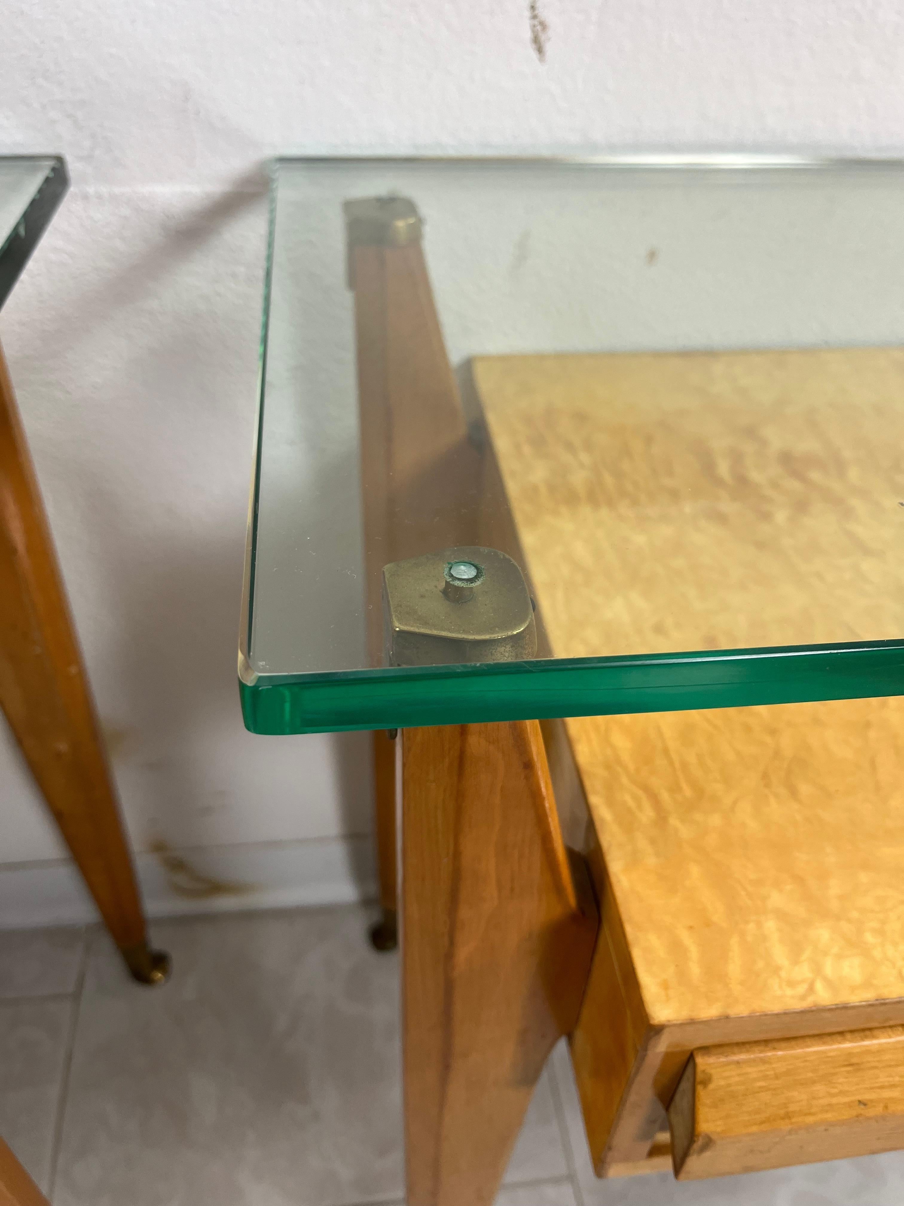 Ensemble de 2 tables de chevet G. Cecchini/C. Lissone attribuée à Vittorio Dassi 1950 en vente 6