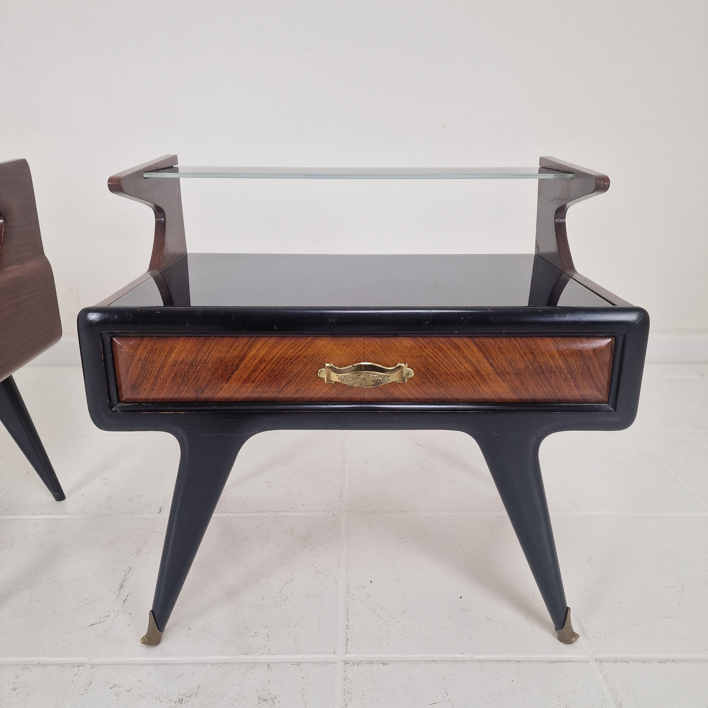 Brass Set of 2 Bedside Tables or Nightstands in the style of Paolo Buffa, Italy 1950's For Sale