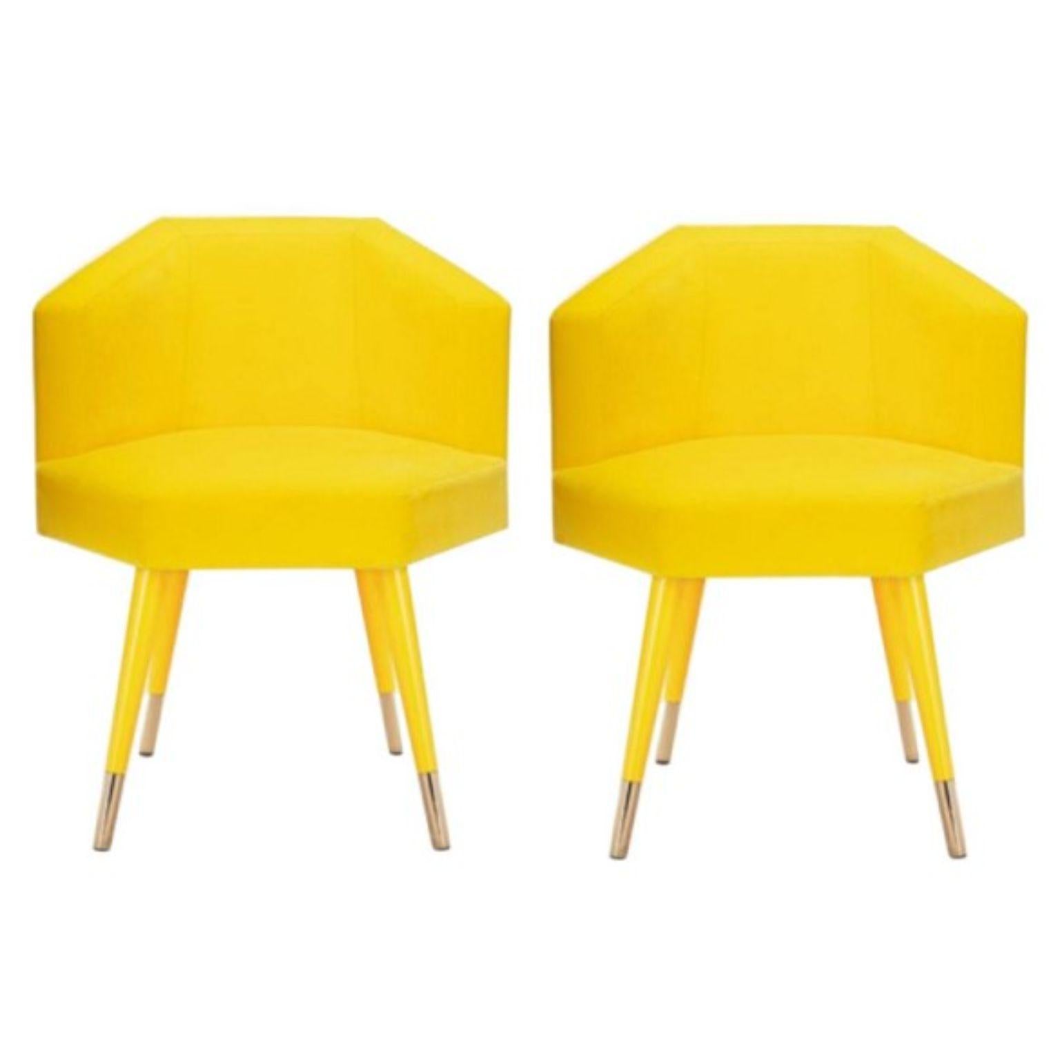 Set of 2 Beelicious dining chairs, Royal Stranger
Dimensions: 63 x 55 x 68 cm
Materials: Upholstery Lemongrass cotton velvet, Lemongrass lacquered wood with glossy finish. Feet covers Polished Brass.


Hexagonal in shape, the Beelicious chair