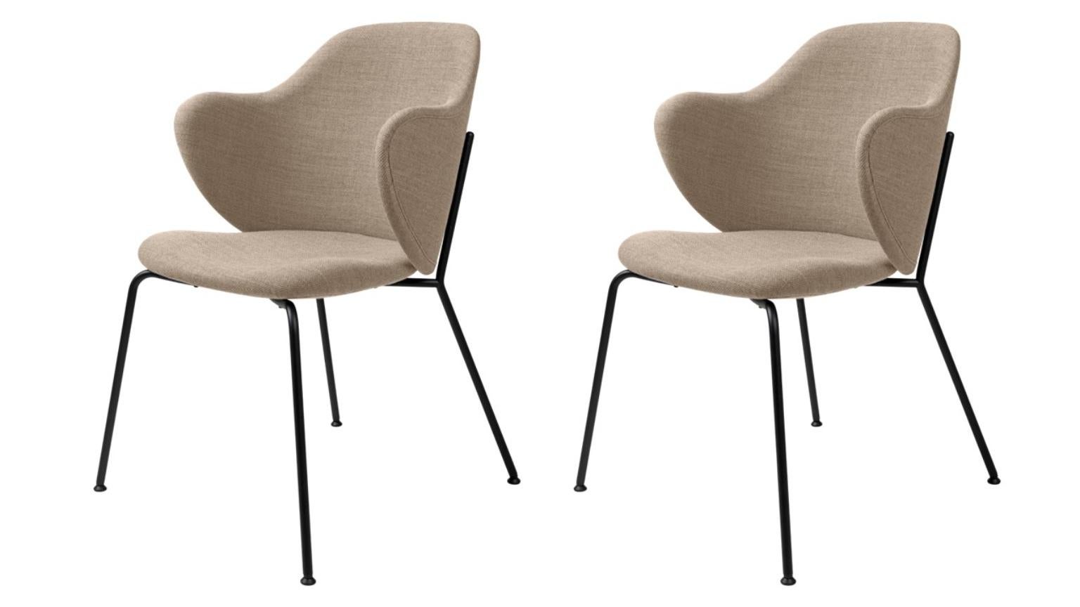 Set of 2 Beige fiord lassen chairs by Lassen.
Dimensions: W 58 x D 60 x H 88 cm.
Materials: Textile.

The Lassen chair by Flemming Lassen, Magnus Sangild and Marianne Viktor was launched in 2018 as an ode to Flemming Lassen’s uncompromising