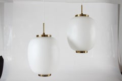 Set di 2 pendenti in vetro opalino Bent Karlby di Lyfa, anni '60