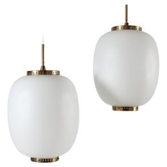 Set di 2 pendenti in vetro opalino Bent Karlby di Lyfa, anni '60