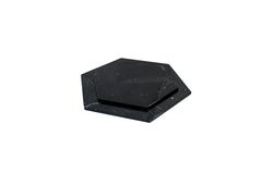 Ensemble fait à la main de 2 assiettes hexagonales en marbre noir Marquina / plats de service