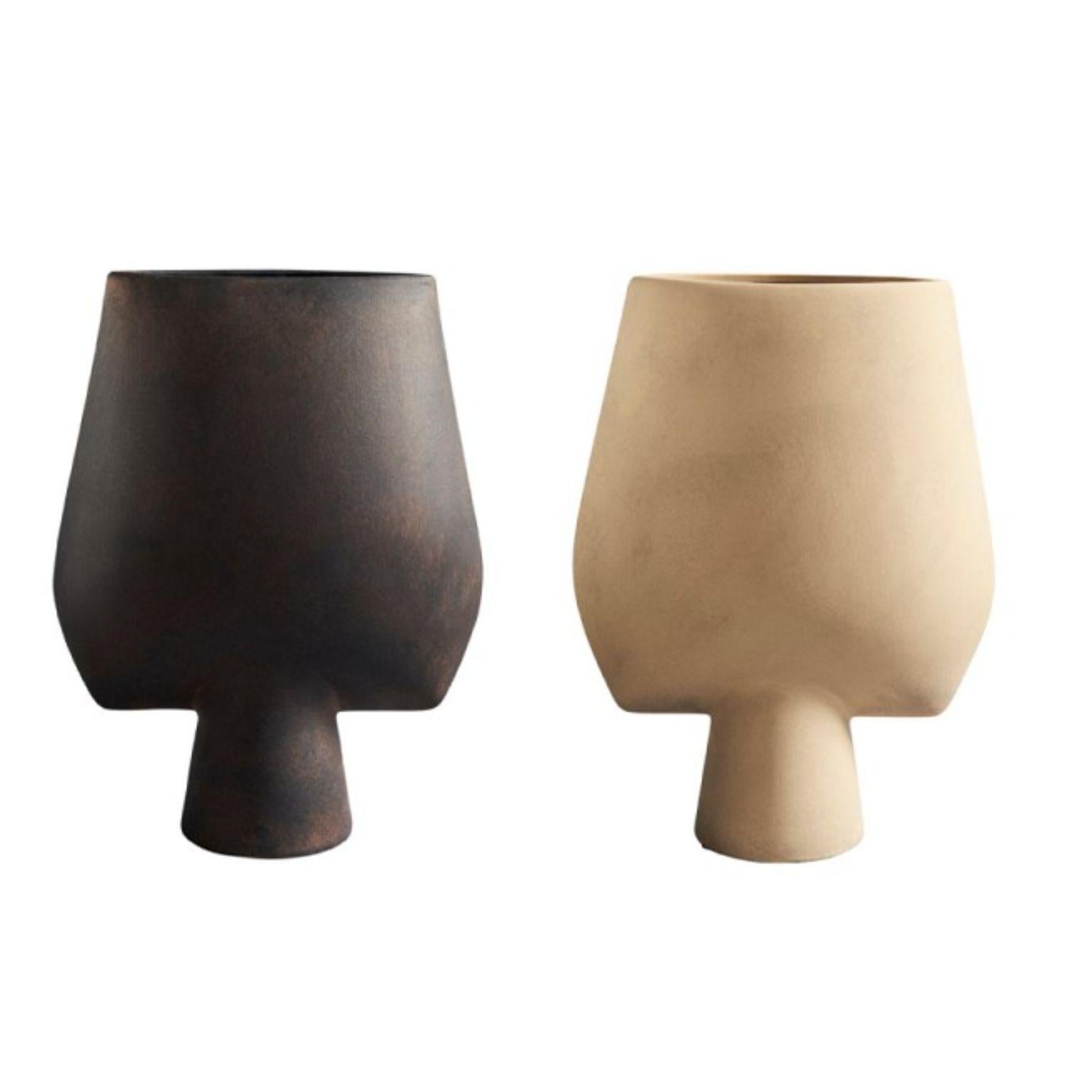 Set of 2 big sphere vases square by 101 Copenhagen
Designed by Kristian Sofus Hansen & Tommy Hyldahl
Dimensions: L33 / W16 / H43 CM
Materials: Ceramic

The Sphere collection celebrates unique silhouettes and textures that makes an impact with