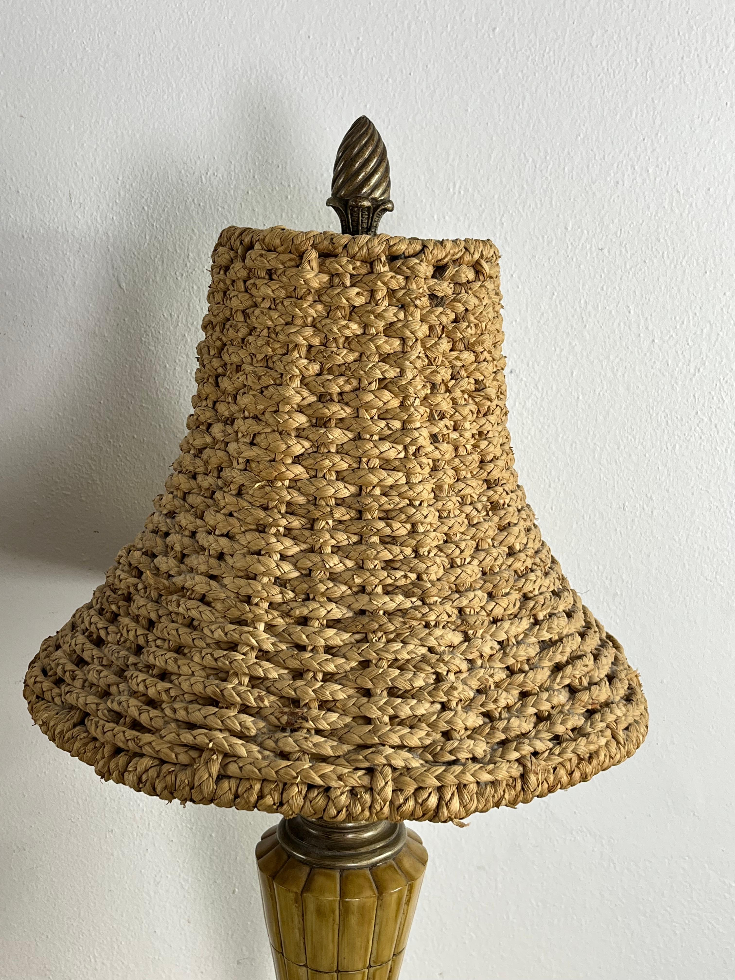 Set aus 2 großen Vintage-Rattan-Tischlampen im Stil von Luciano Frigerio, 1980er Jahre im Zustand „Gut“ im Angebot in Palermo, IT