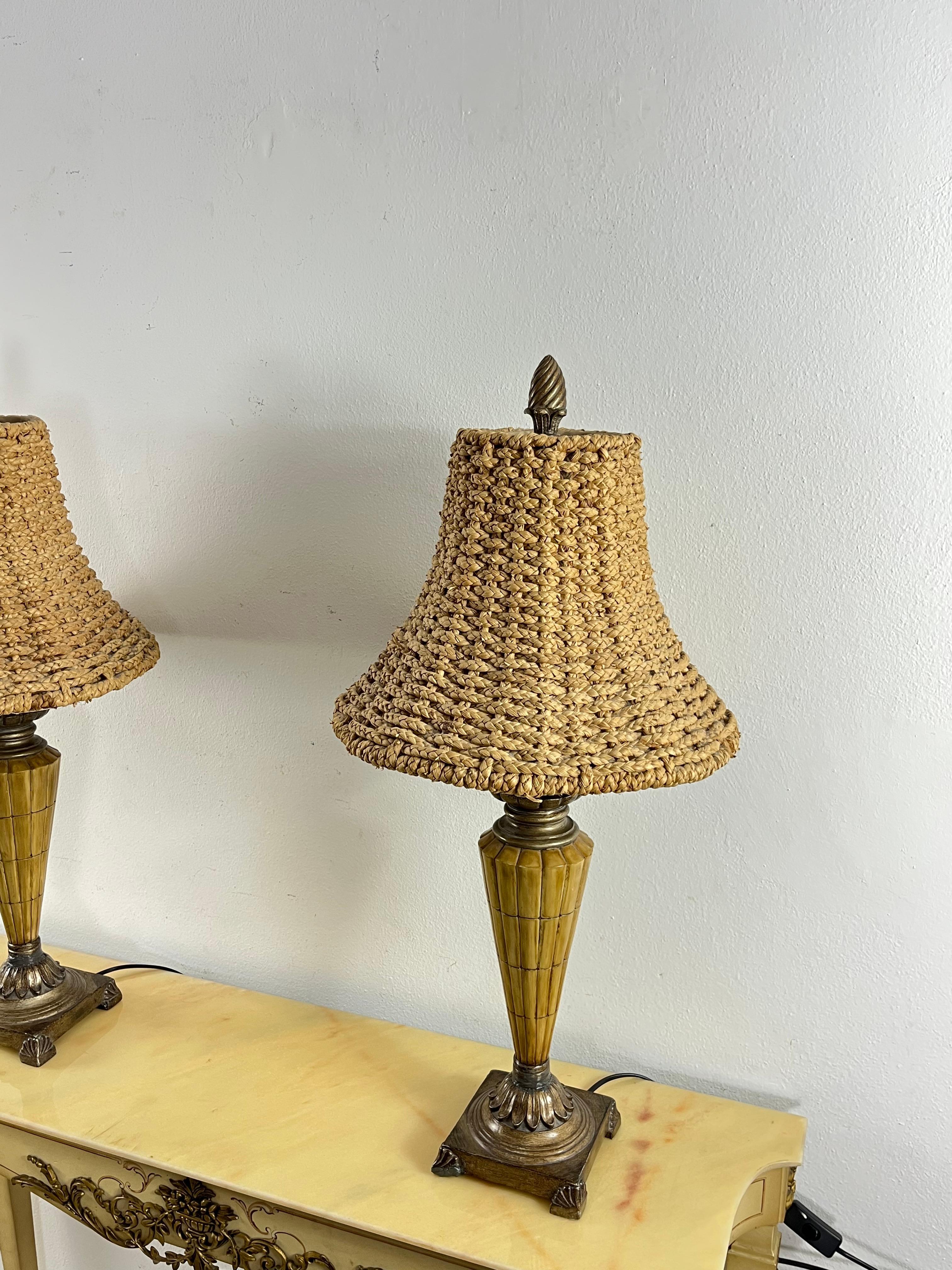 Set aus 2 großen Vintage-Rattan-Tischlampen im Stil von Luciano Frigerio, 1980er Jahre im Angebot 1