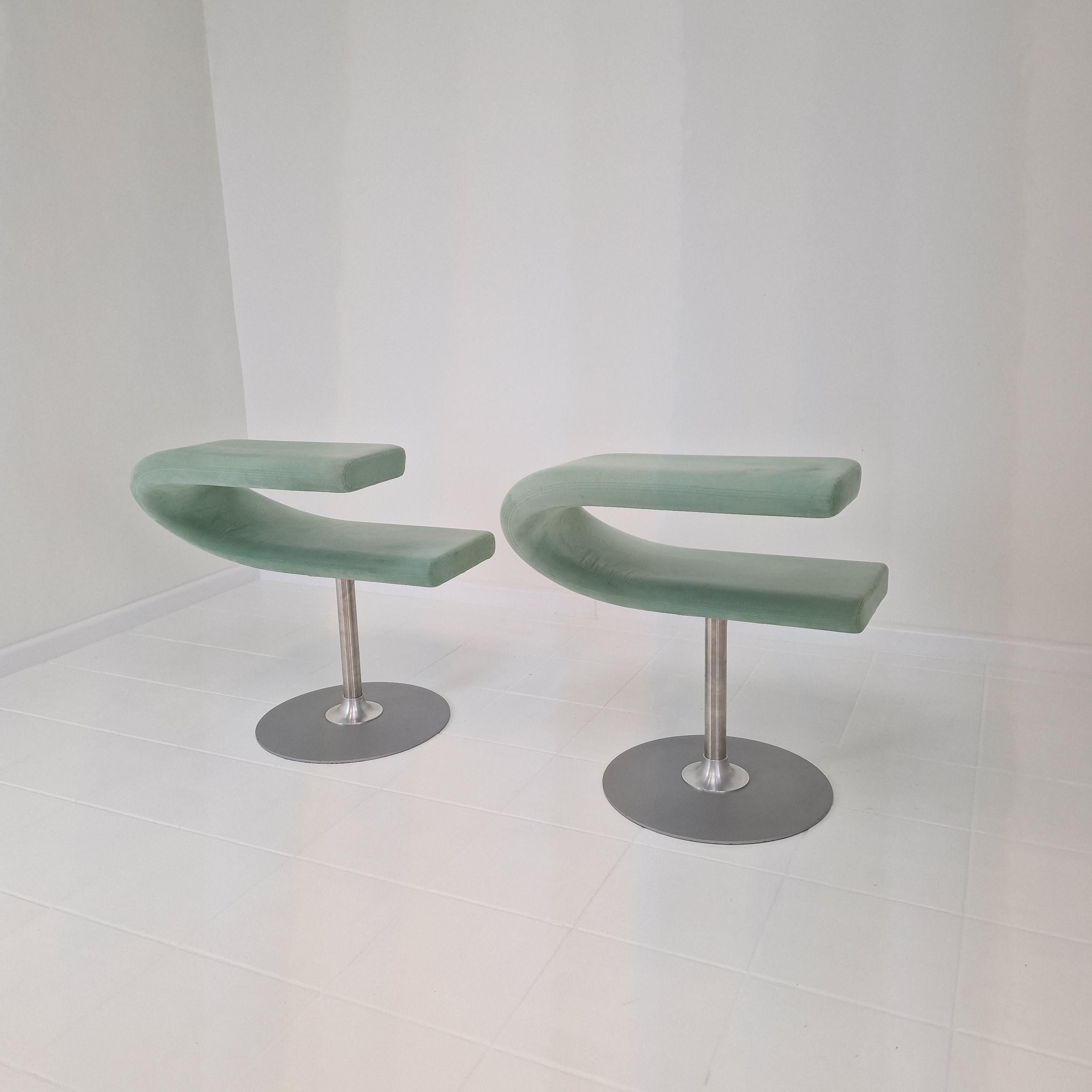 Ensemble de 2 chaises pivotantes Bla Station Innovation C de Fredrik Mattson, Suède en vente 7