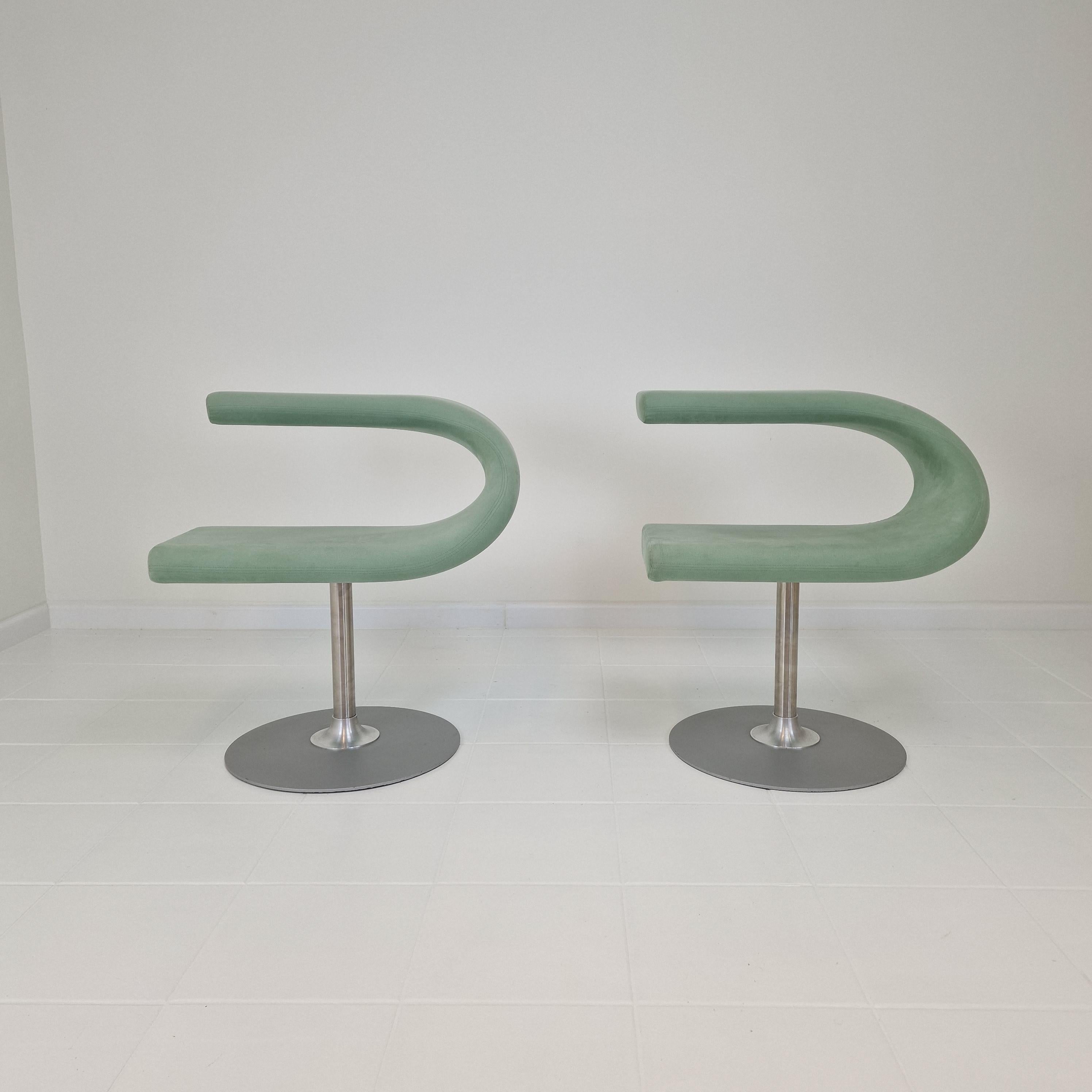 Très bel ensemble de 2 chaises pivotantes 