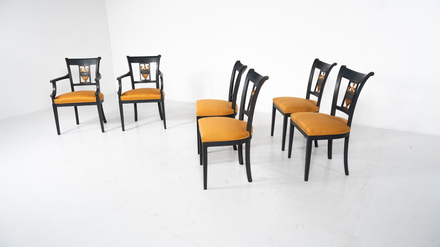 Set di 2 poltrone e 4 sedie in nero e oro, stile Impero in vendita 4