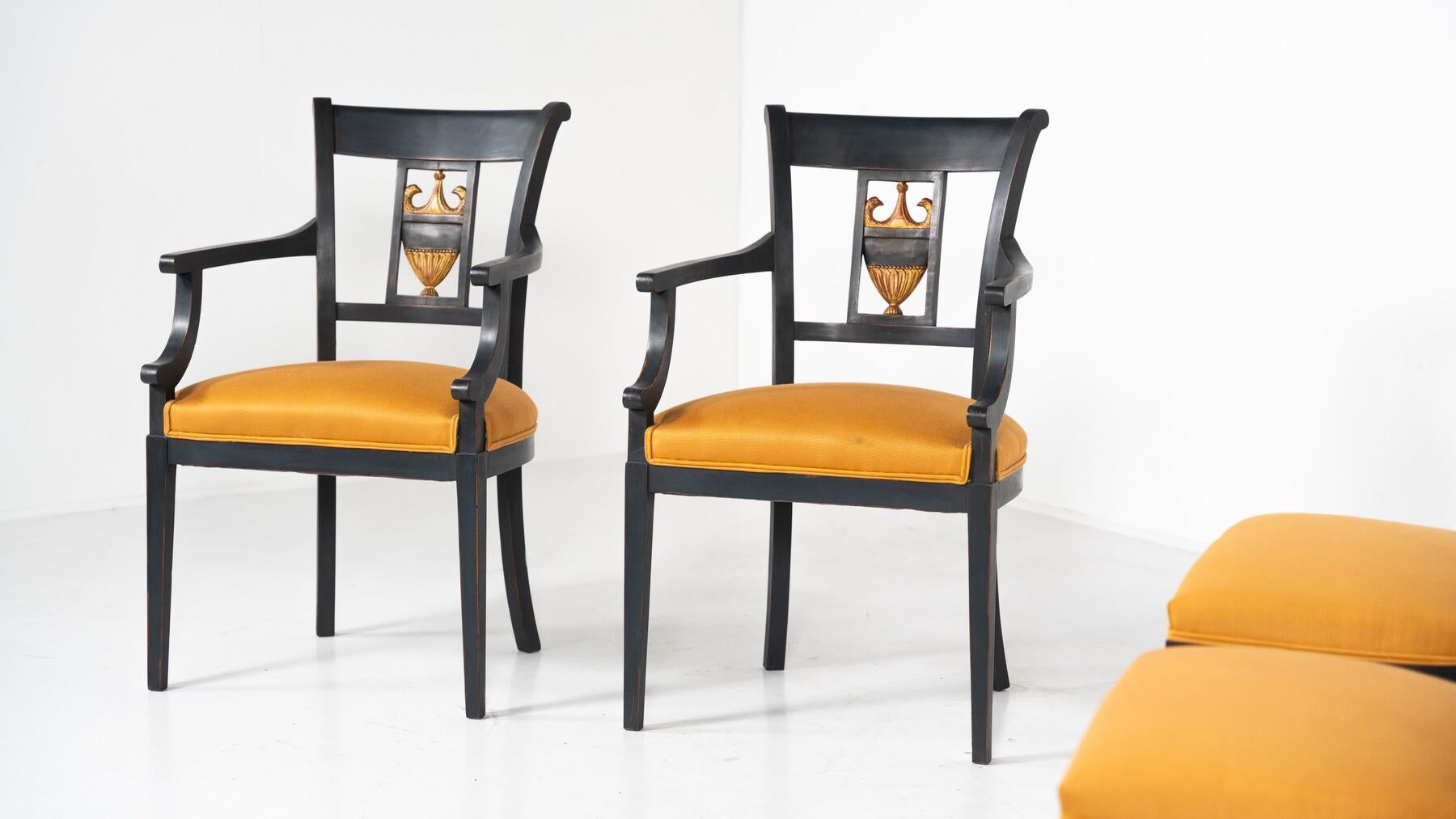 Set di 2 poltrone e 4 sedie in nero e oro, stile Impero in vendita 5