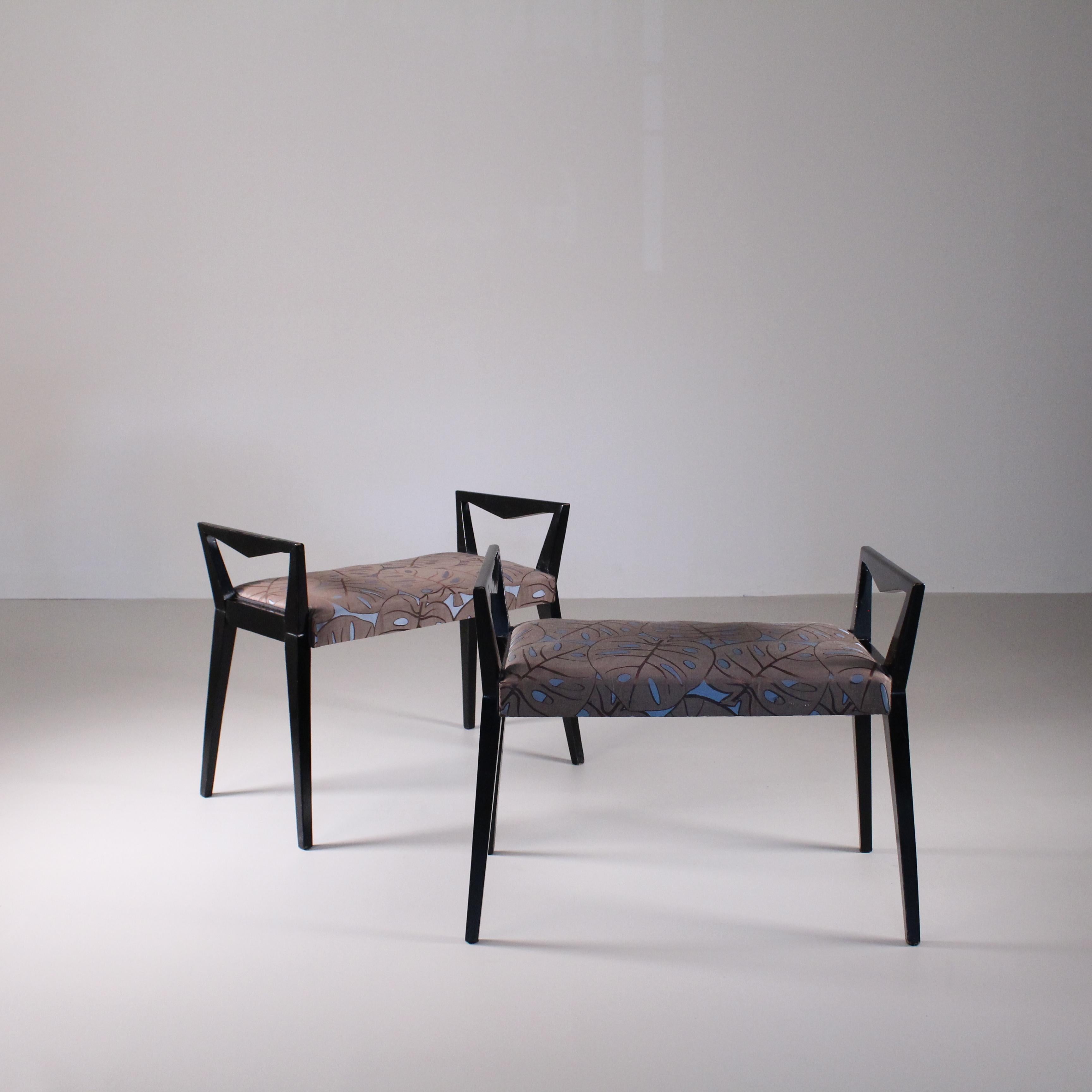 Set of 2 black benches by Guglielmo Ulrich In Good Condition For Sale In Milano, Lombardia