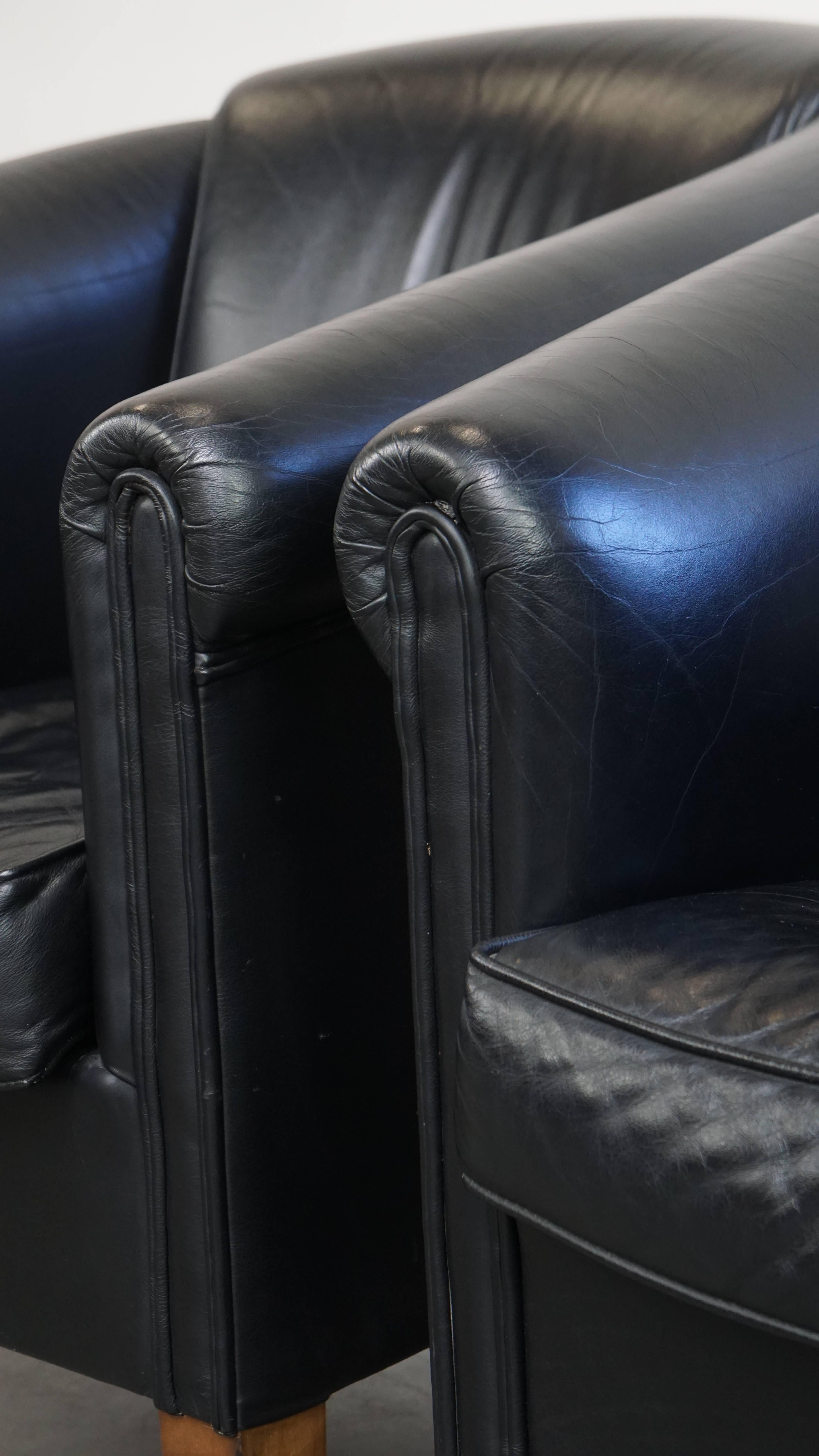 Set of 2 Black Cowhide Leather Club Armchairs in English Style For Sale 6