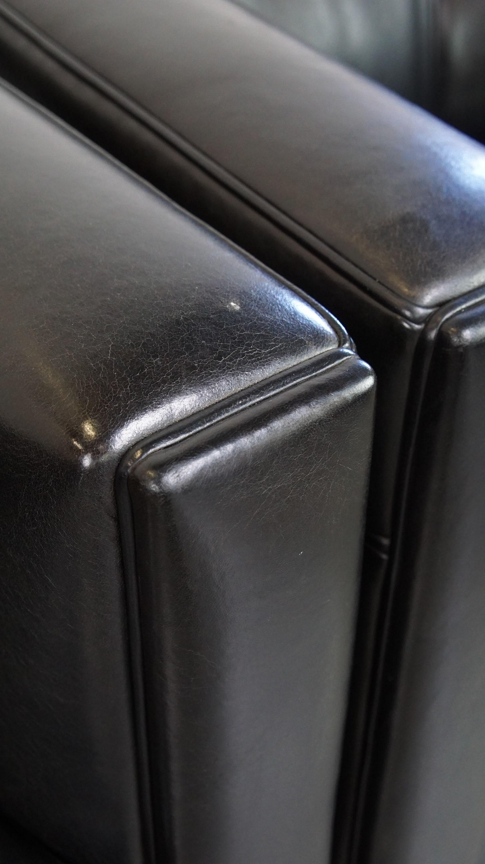 Set di 2 poltrone in pelle di pecora nera dal design Art Déco e dall'elevato comfort di seduta in vendita 6